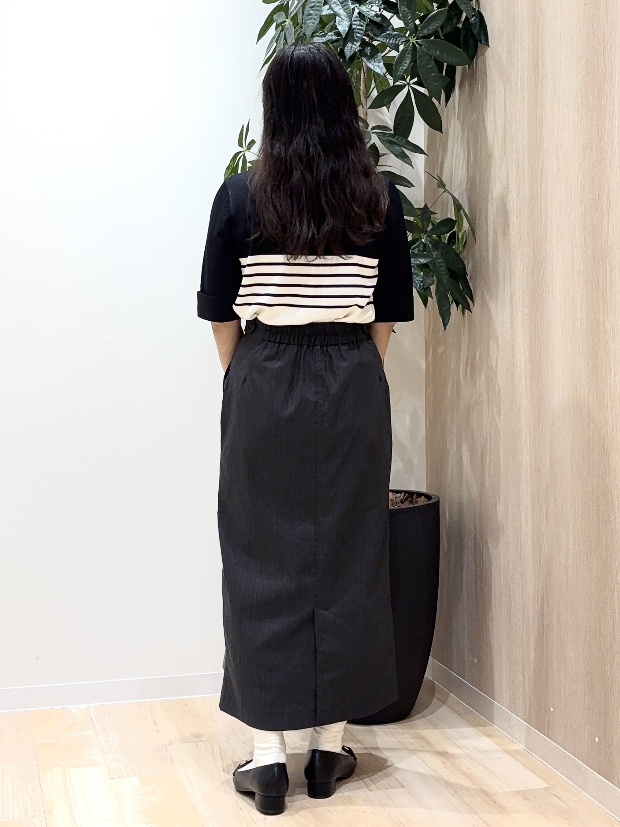 miraiさんの「grove｜新色追加！【シリーズ累計36万枚/名品ニット】やわらかドライタッチ 袖メッシュ編みニット」を使ったコーディネート