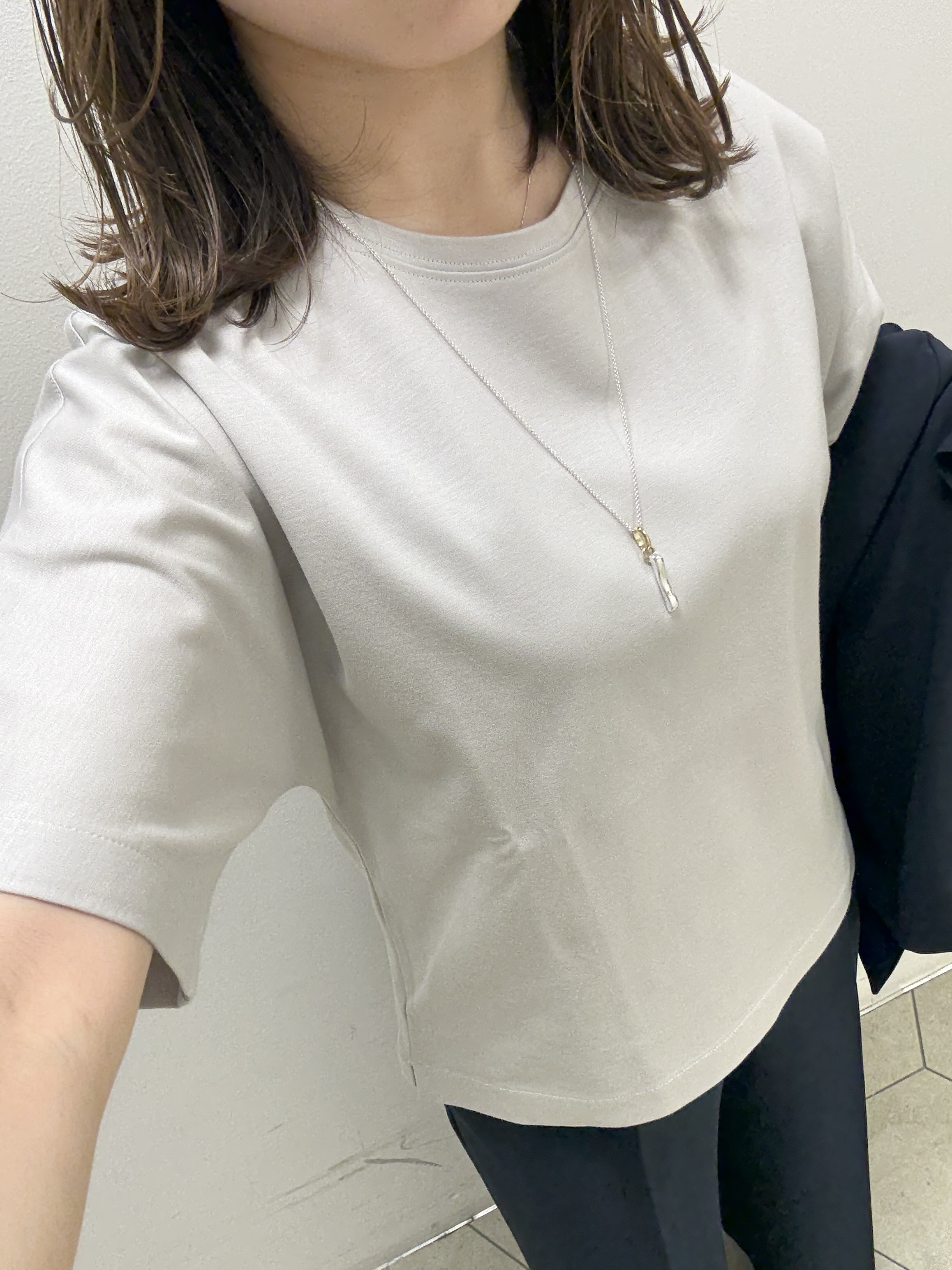 kahoさんの「INDIVI｜【汗ジミ防止／褒められTシャツ】上品カジュアル！ドルマンTシャツ」を使ったコーディネート