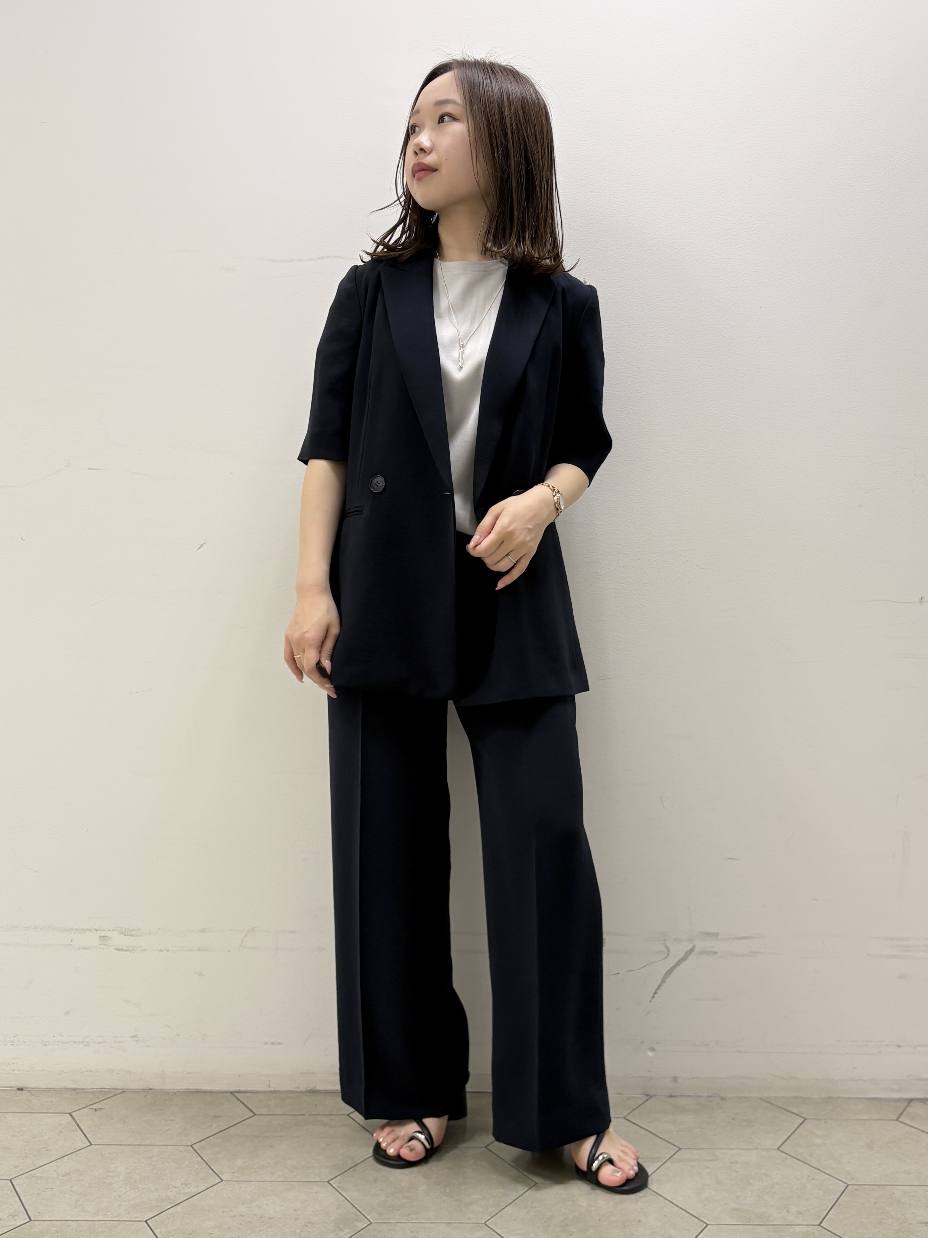 kahoさんの「INDIVI｜【汗ジミ防止／褒められTシャツ】上品カジュアル！ドルマンTシャツ」を使ったコーディネート