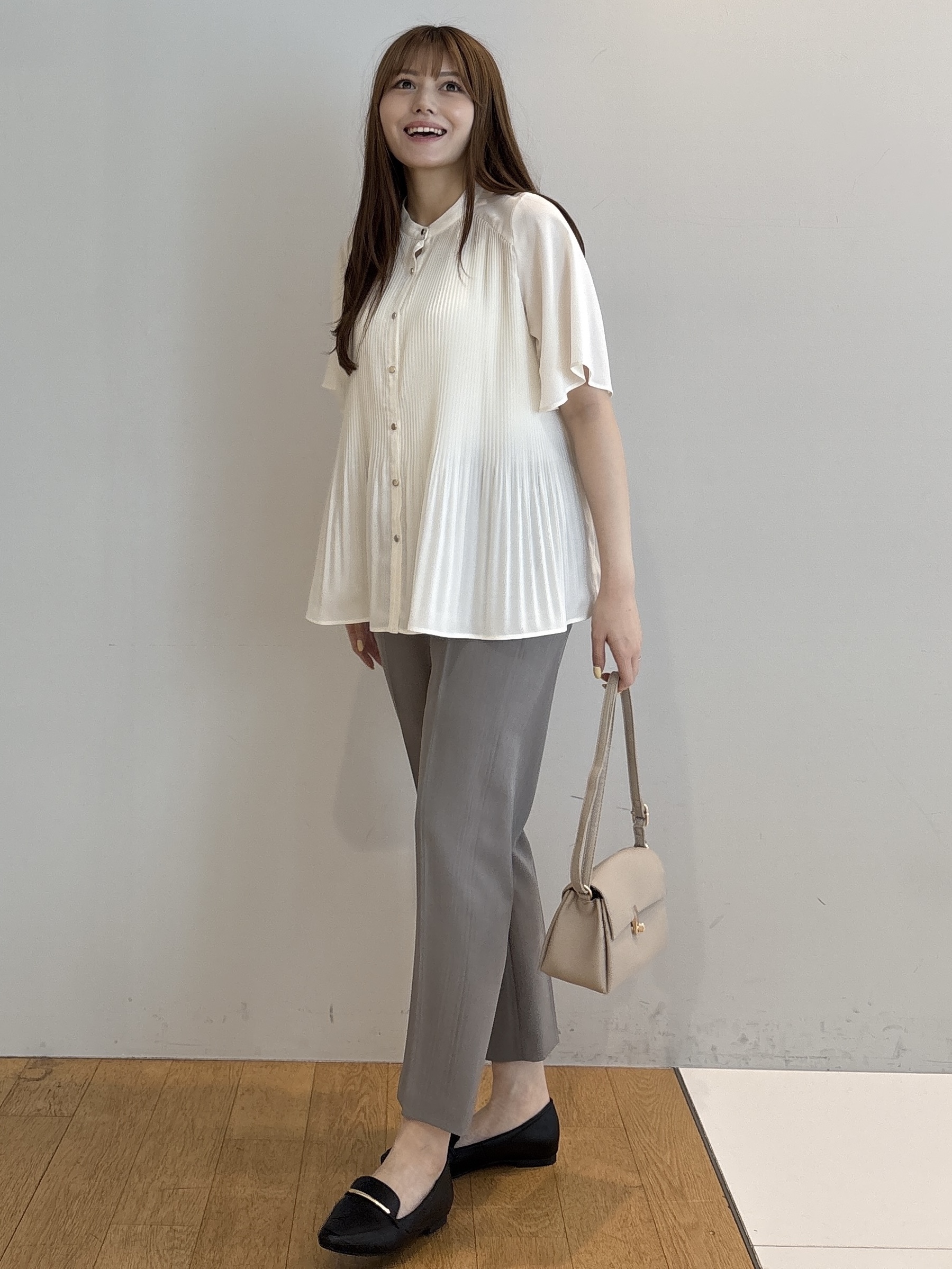 sayaさんの「grove｜【体系カバー◎】大人フェミニン消しプリーツブラウス」を使ったコーディネート