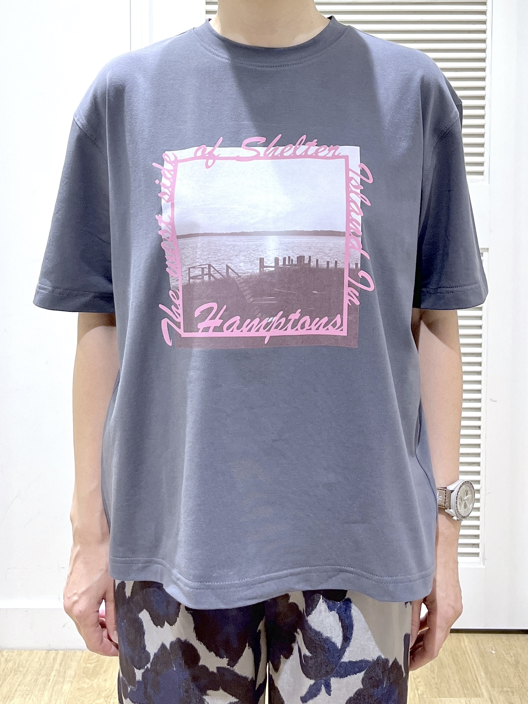 Miyazakiさんの「Dessin｜グラフィックデザイン Tシャツ」を使ったコーディネート
