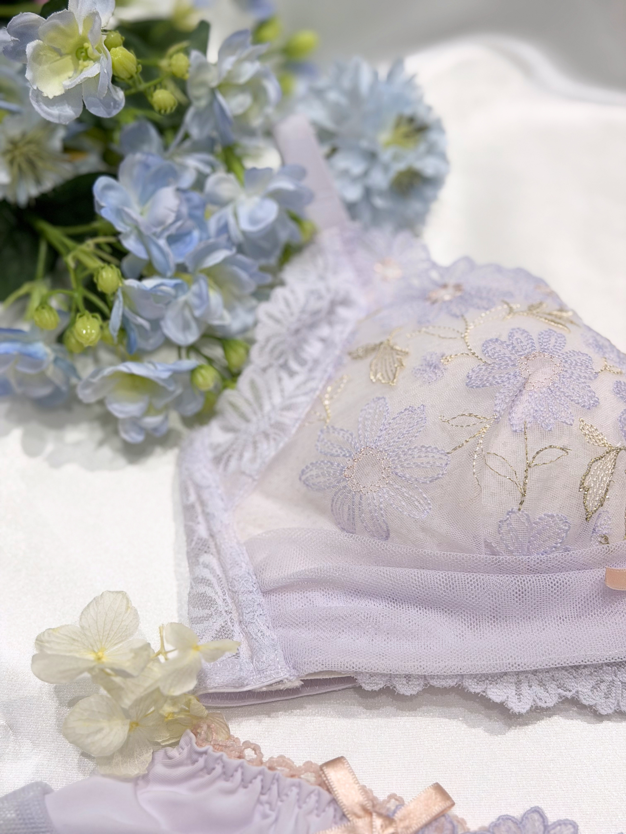 cocoさんの「Risa Magli｜スフレ ノンワイヤーブラ （B－C） ＜ノンワイヤーブラ シュシュフィットタイプ＞」を使ったコーディネート