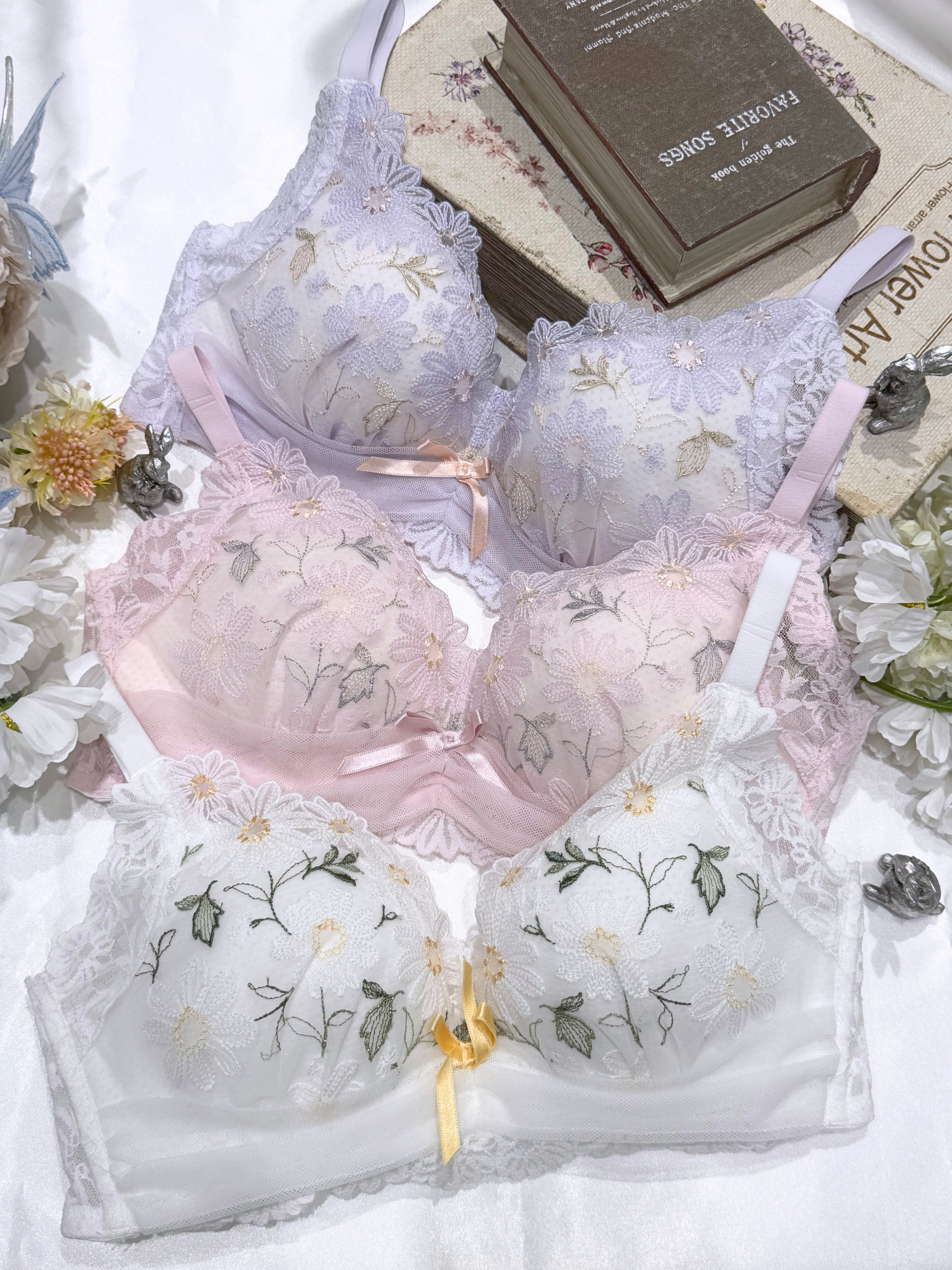 cocoさんの「Risa Magli｜スフレ ノンワイヤーブラ （B－C） ＜ノンワイヤーブラ シュシュフィットタイプ＞」を使ったコーディネート