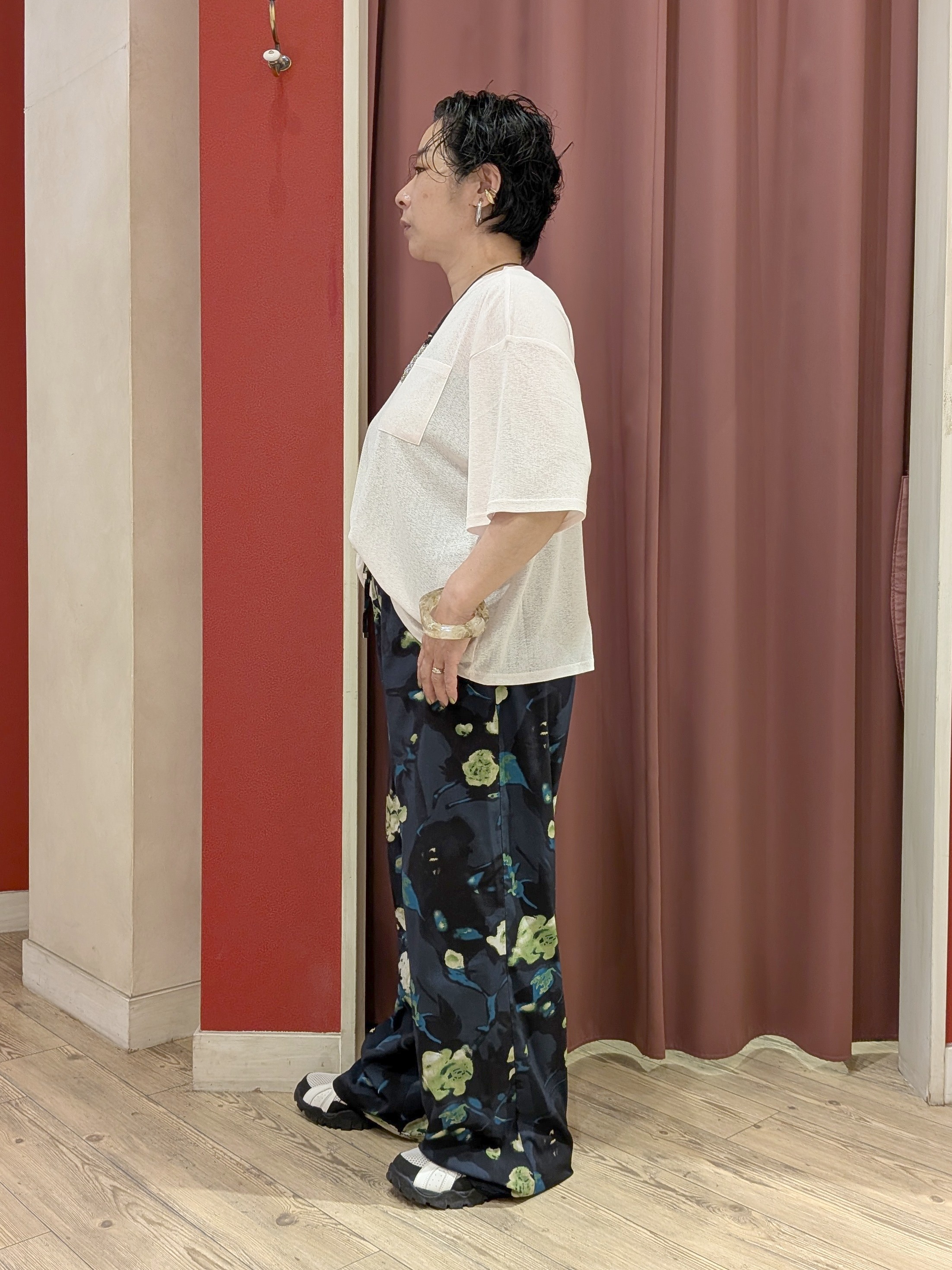 cameさんの「SHOO･LA･RUE｜【S-LL/洗濯機可/体型カバー】ゆるっとこなれる 大人のシアースラブTシャツ」を使ったコーディネート