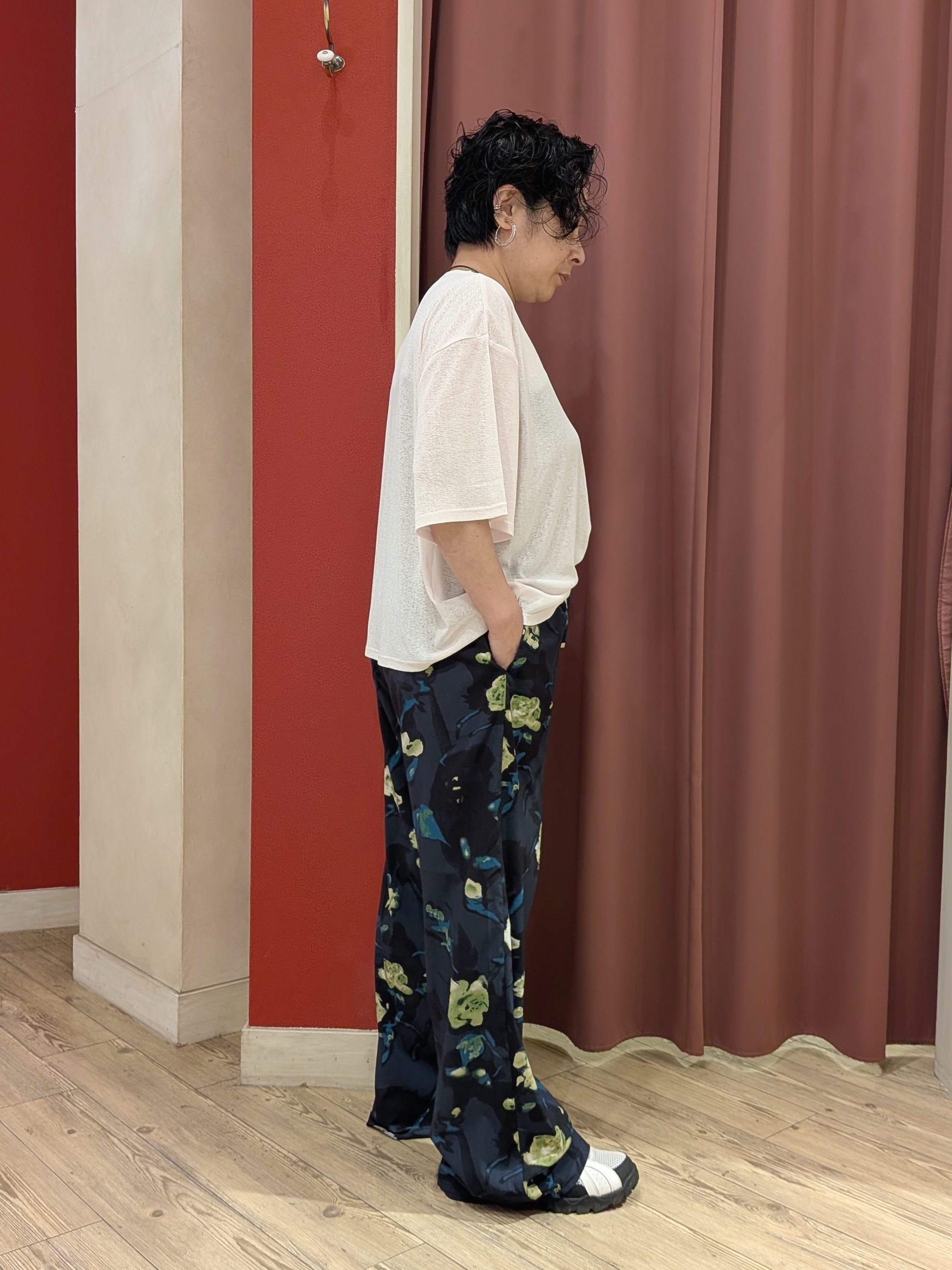 cameさんの「SHOO･LA･RUE｜【S-LL/洗濯機可/体型カバー】ゆるっとこなれる 大人のシアースラブTシャツ」を使ったコーディネート