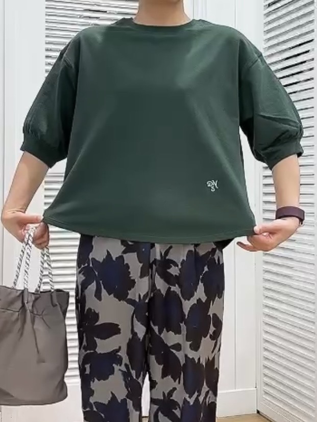 Hamaさんの「Dessin｜バックヘンリーカットソー5分袖」を使ったコーディネート