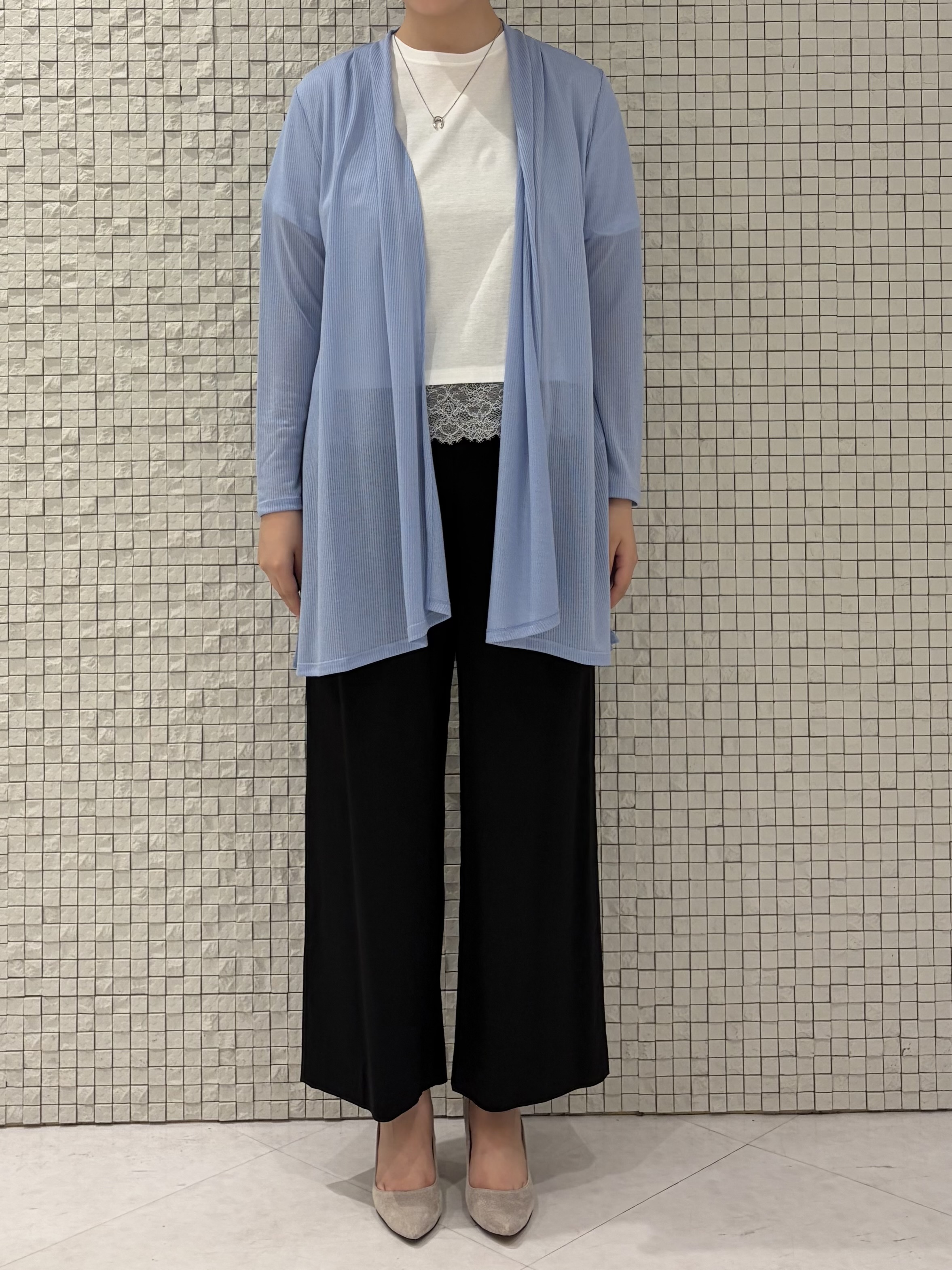 koharuさんの「INDIVI｜【汗ジミ防止／接触冷感】裾レースドルマンTシャツ」を使ったコーディネート