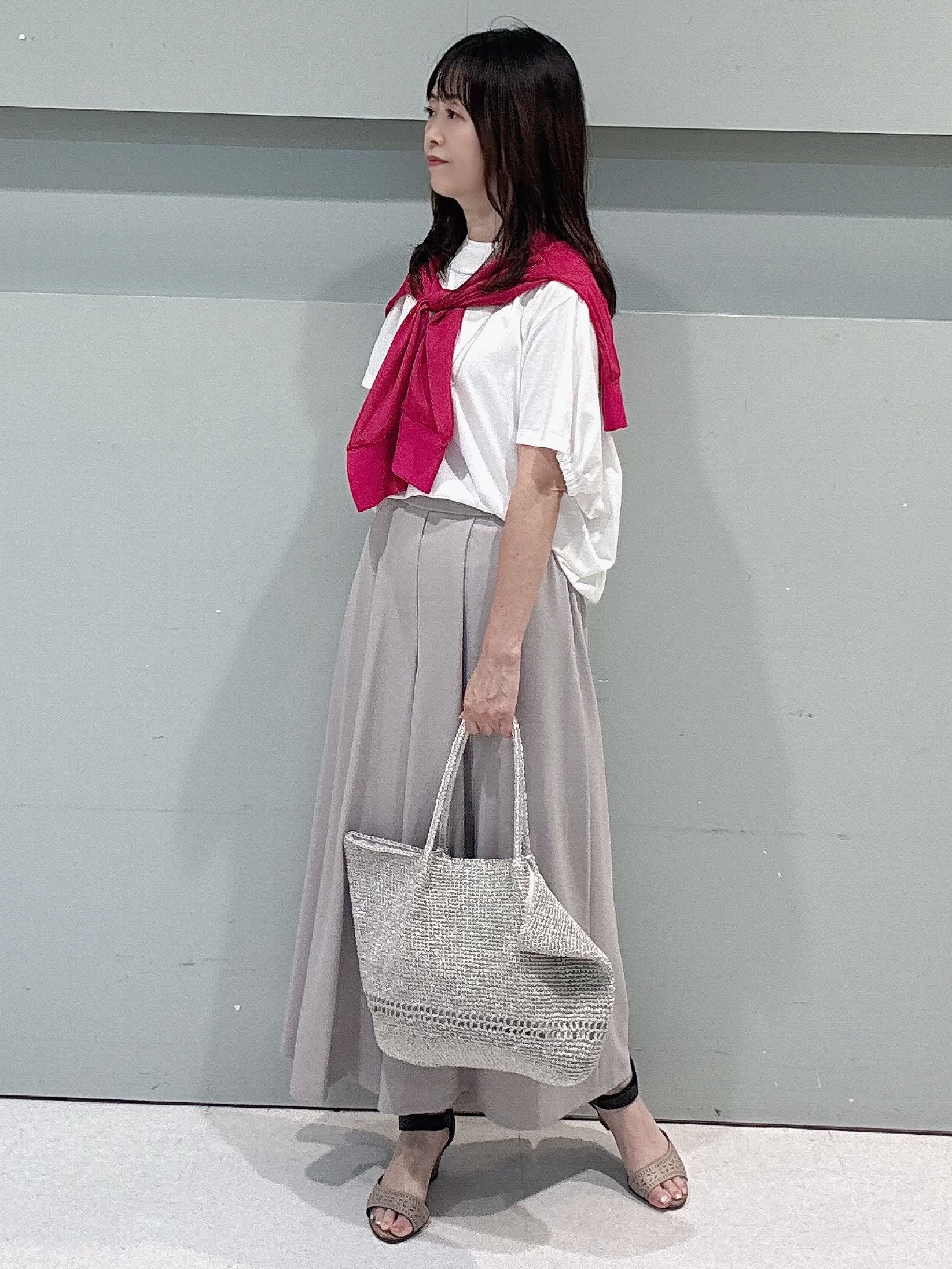 makiさんの「UNTITLED｜【7色展開/ゆったり/ショート丈】シアートリコットカーディガン」を使ったコーディネート