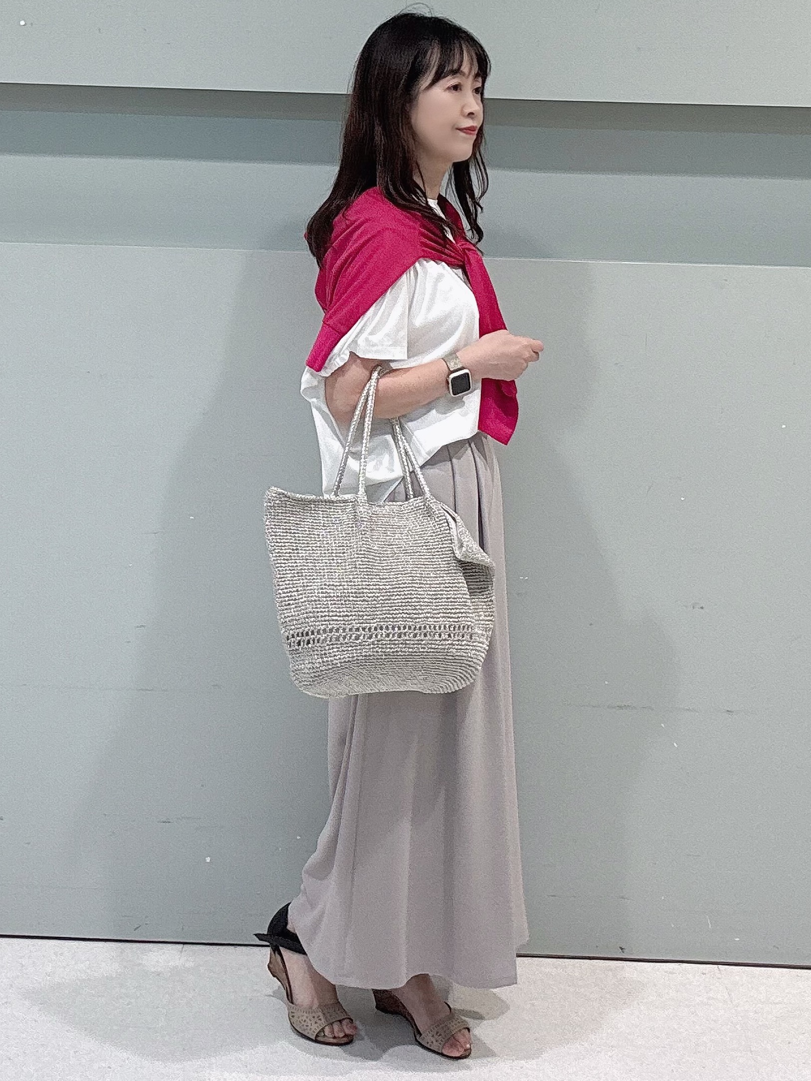 makiさんの「UNTITLED｜【7色展開/ゆったり/ショート丈】シアートリコットカーディガン」を使ったコーディネート