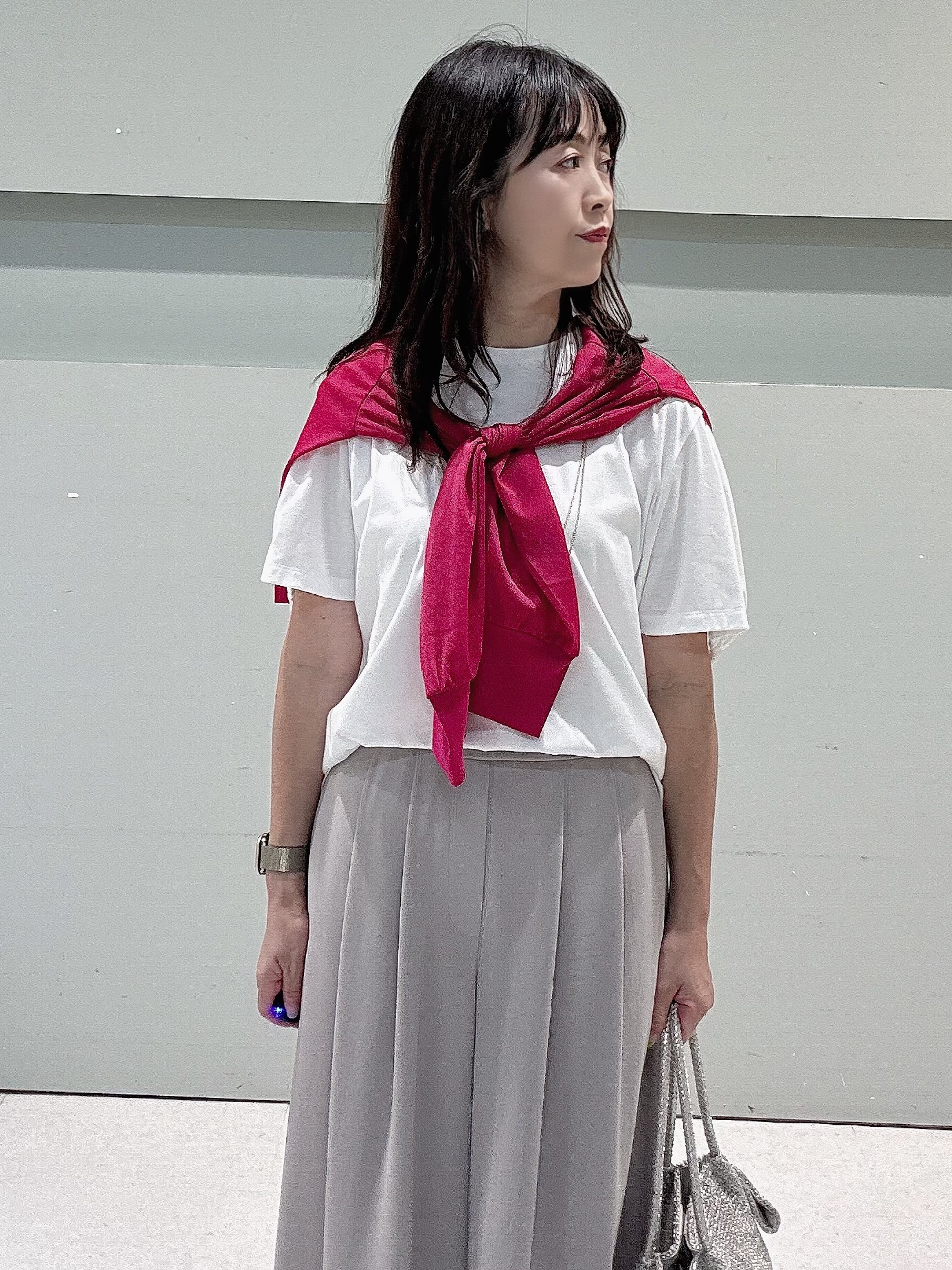 makiさんの「UNTITLED｜【7色展開/ゆったり/ショート丈】シアートリコットカーディガン」を使ったコーディネート