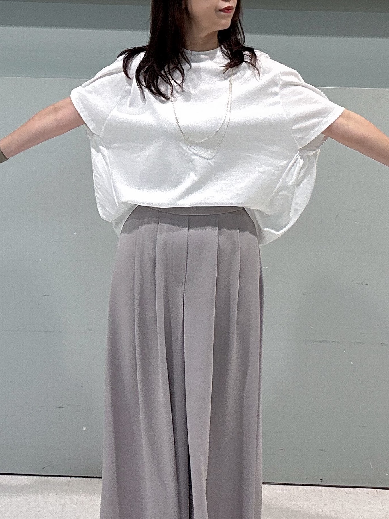makiさんの「UNTITLED｜【7色展開/ゆったり/ショート丈】シアートリコットカーディガン」を使ったコーディネート