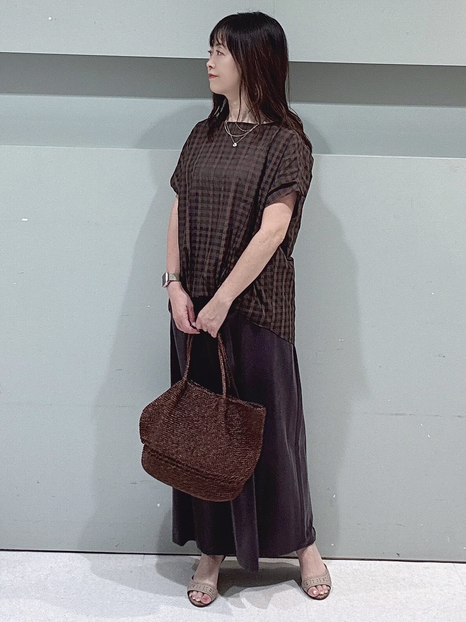 makiさんの「UNTITLED｜シアーチェックブラウス」を使ったコーディネート