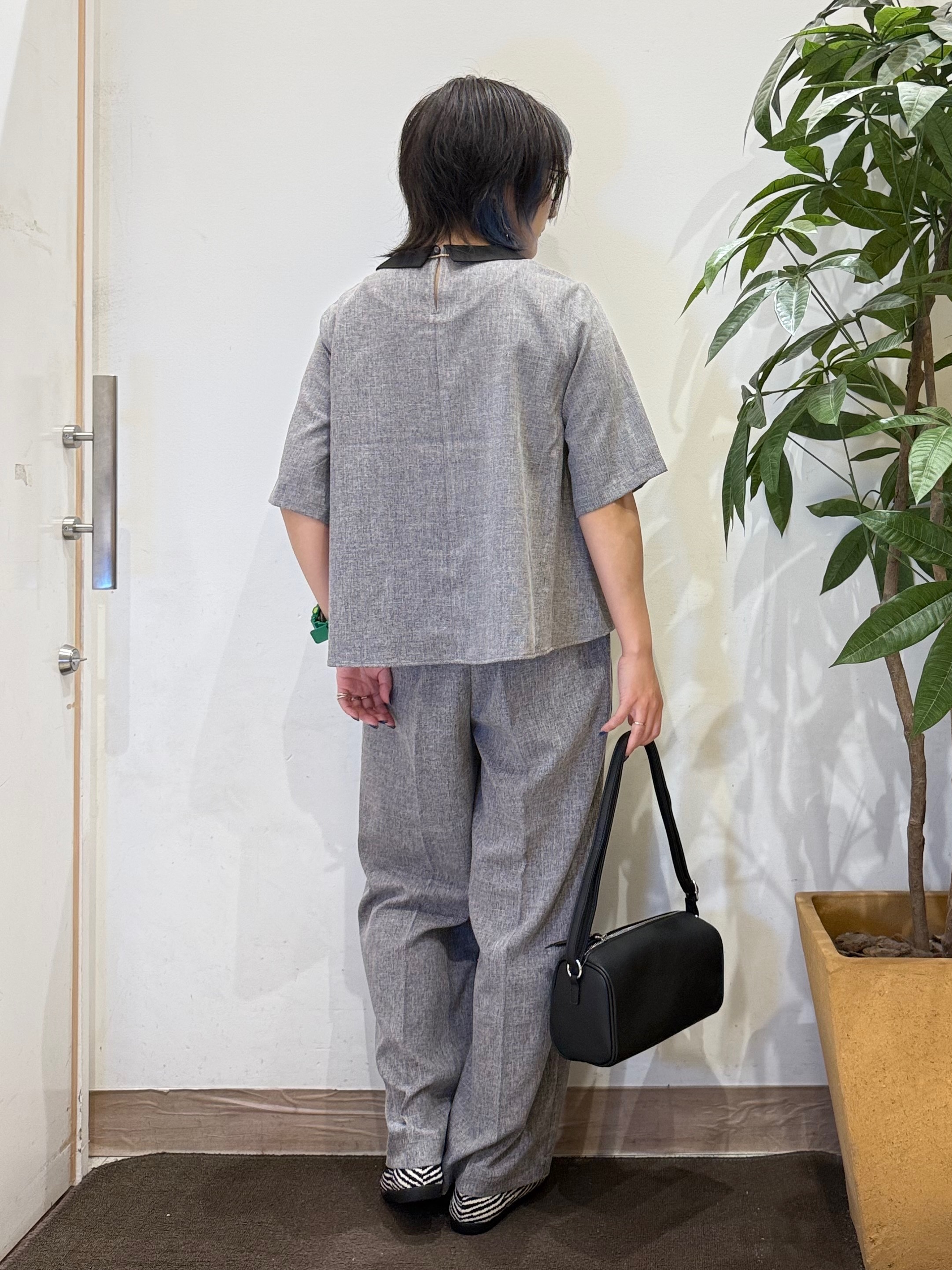misakiさんの「SHOO･LA･RUE｜【通気性〇/セットアップ可】サマーツイード調衿付き半袖ブラウス」を使ったコーディネート