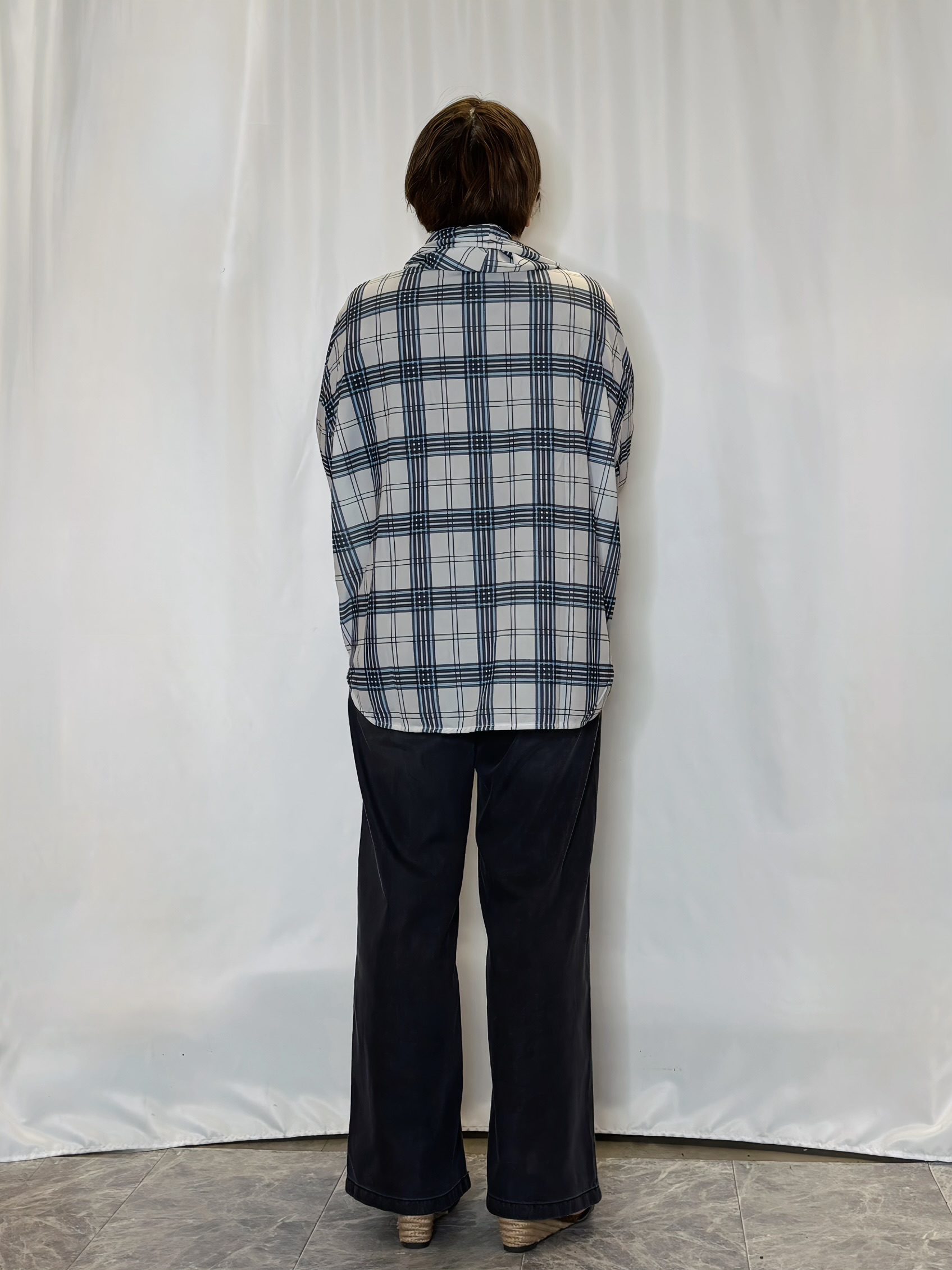 たみさんの「SHOO･LA･RUE｜【洗濯機可/体型カバー】程よい透け感の ゆるシルエットシア―シャツ」を使ったコーディネート