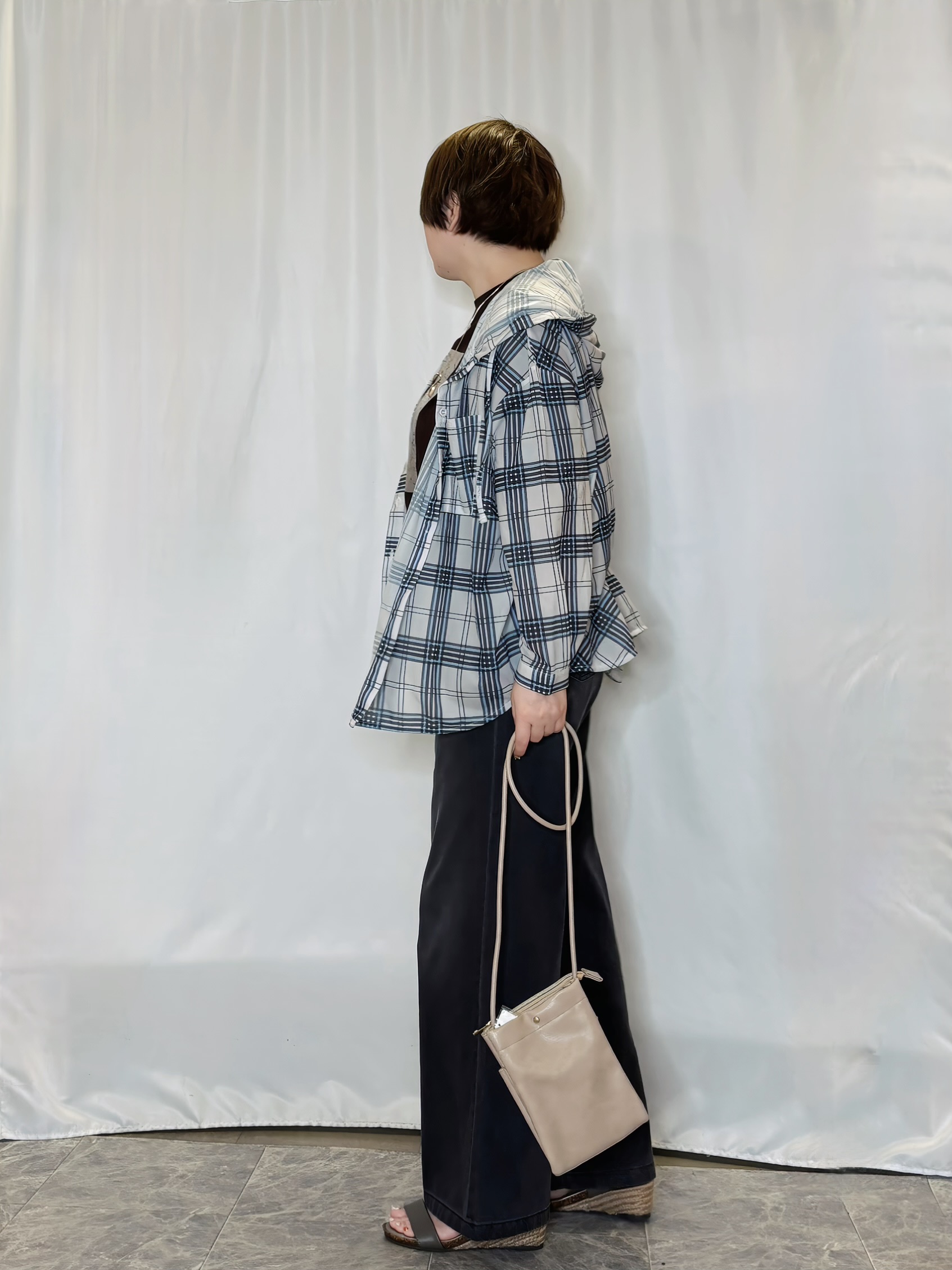 たみさんの「SHOO･LA･RUE｜【洗濯機可/体型カバー】程よい透け感の ゆるシルエットシア―シャツ」を使ったコーディネート