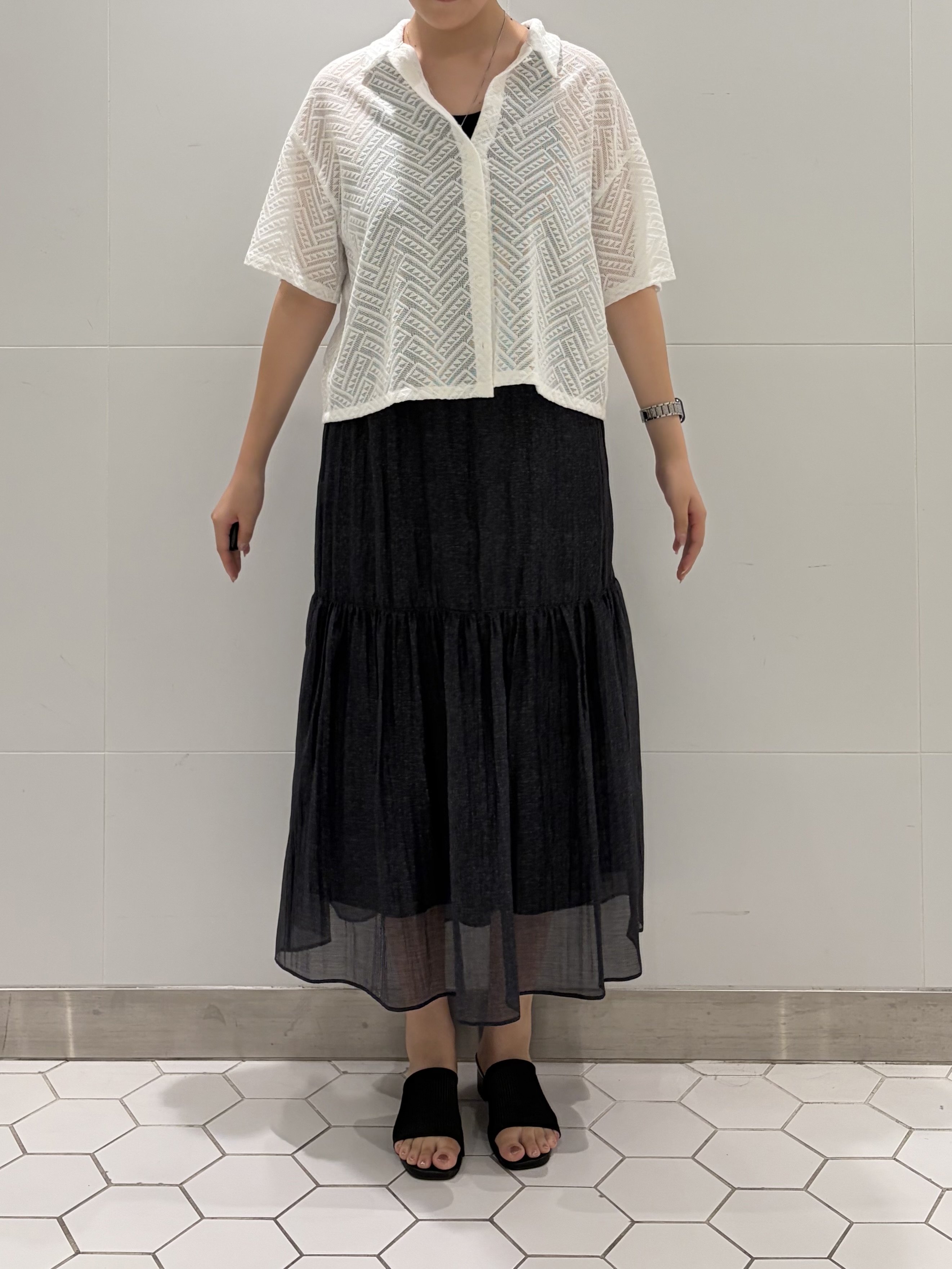 koharuさんの「INDIVI｜【洗える/日本製】幾何学柄レースシャツ」を使ったコーディネート