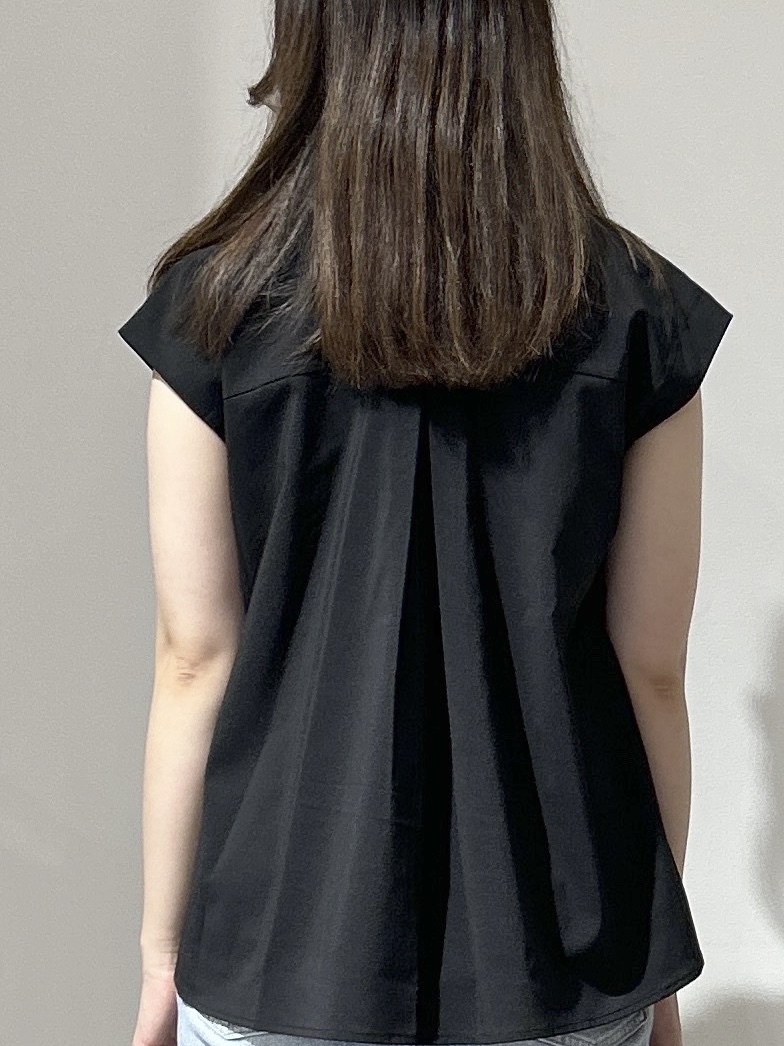 yuikaさんの「OPAQUE.CLIP｜タックペプラムブラウス【洗濯機OK】」を使ったコーディネート
