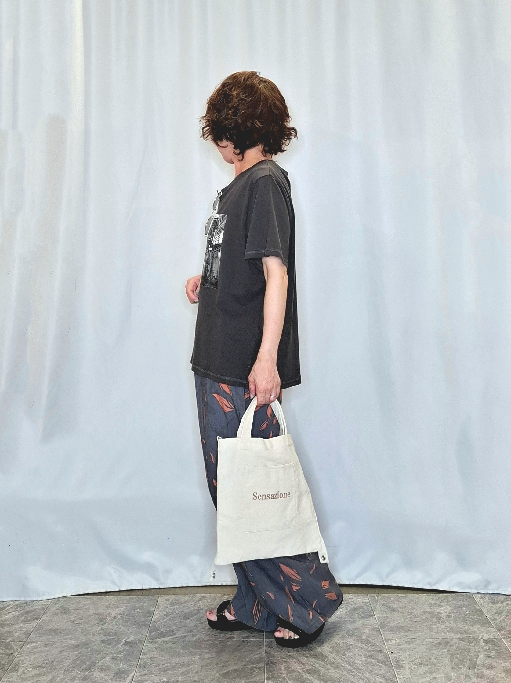 ぬーさんの「SHOO･LA･RUE｜【洗濯機可/体型カバー】程よい透け感の ゆるシア―シャツパーカ」を使ったコーディネート