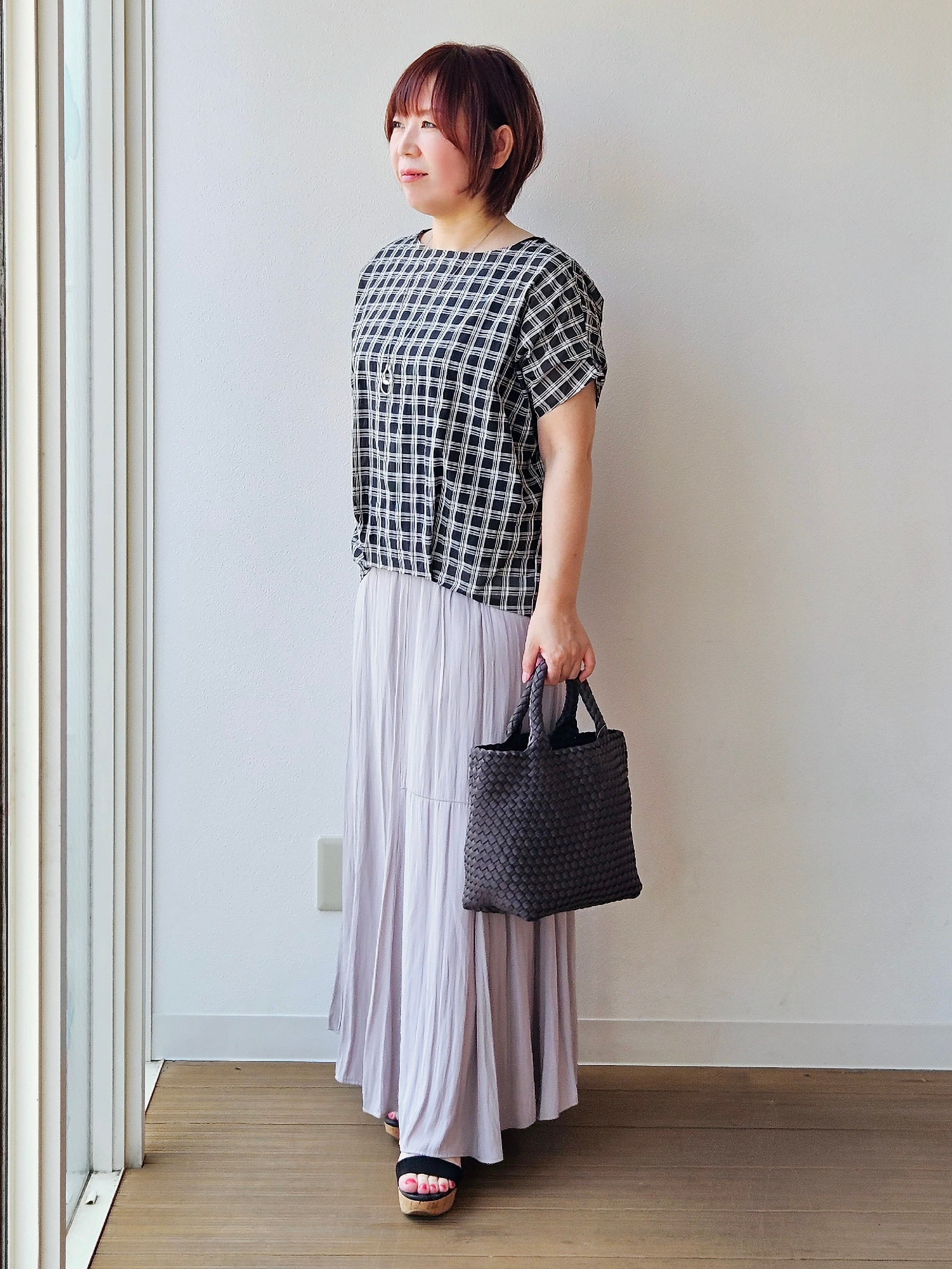 やじまさんの「UNTITLED｜シアーチェックブラウス」を使ったコーディネート