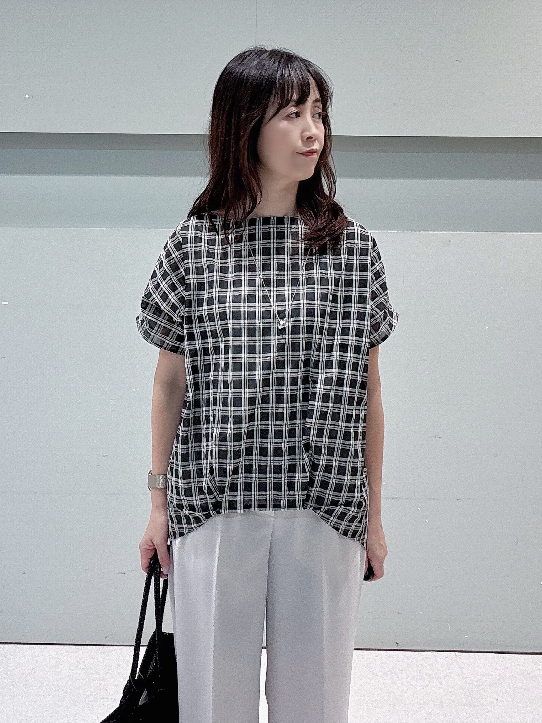 makiさんの「UNTITLED｜シアーチェックブラウス」を使ったコーディネート