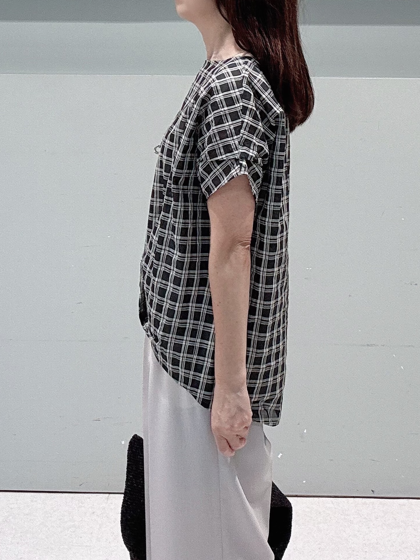 makiさんの「UNTITLED｜シアーチェックブラウス」を使ったコーディネート