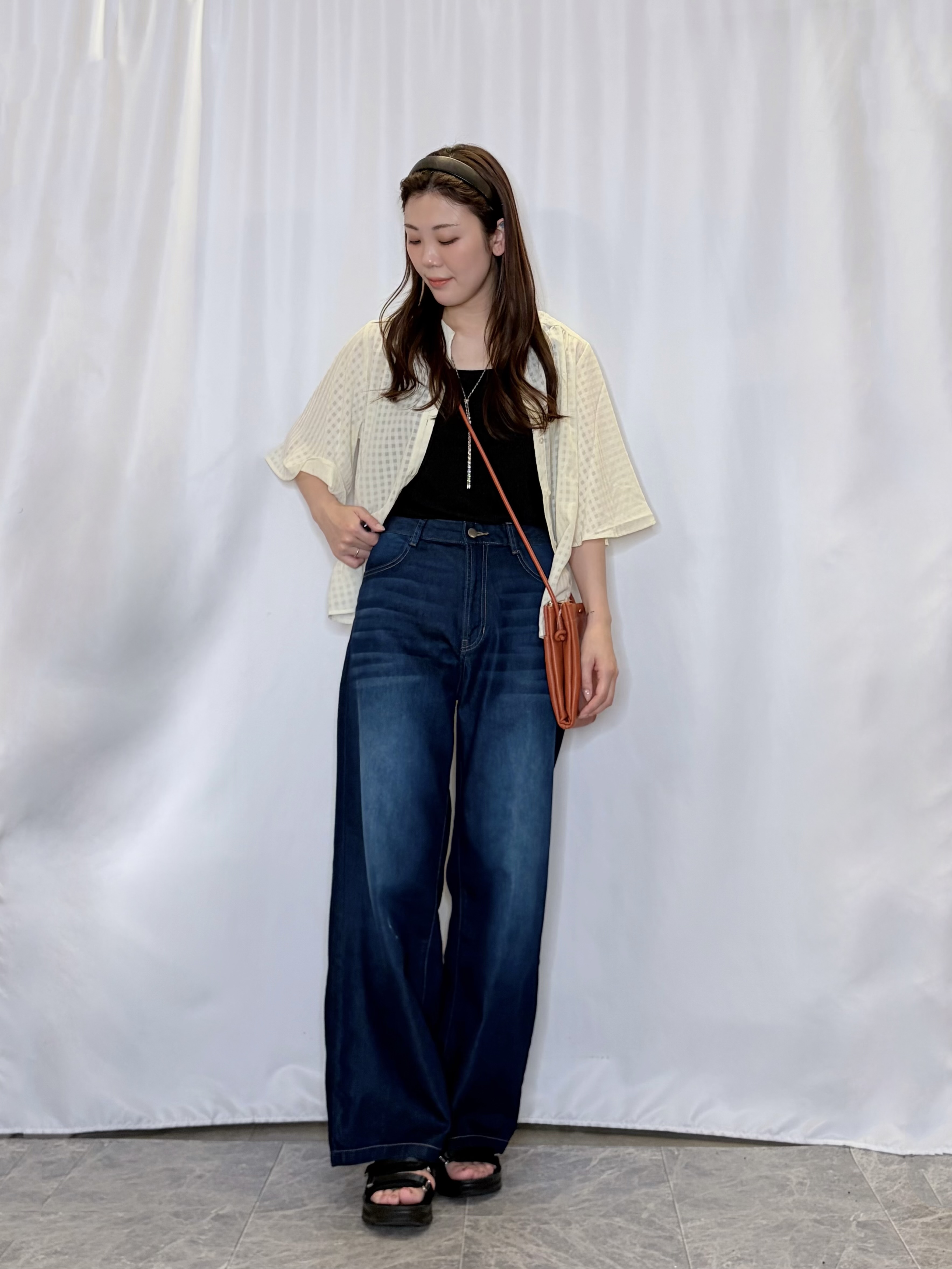 おうめさんの「SHOO･LA･RUE｜【洗濯機可/S-LL】大人も甘すぎず着られる ギンガムシアーブラウス」を使ったコーディネート