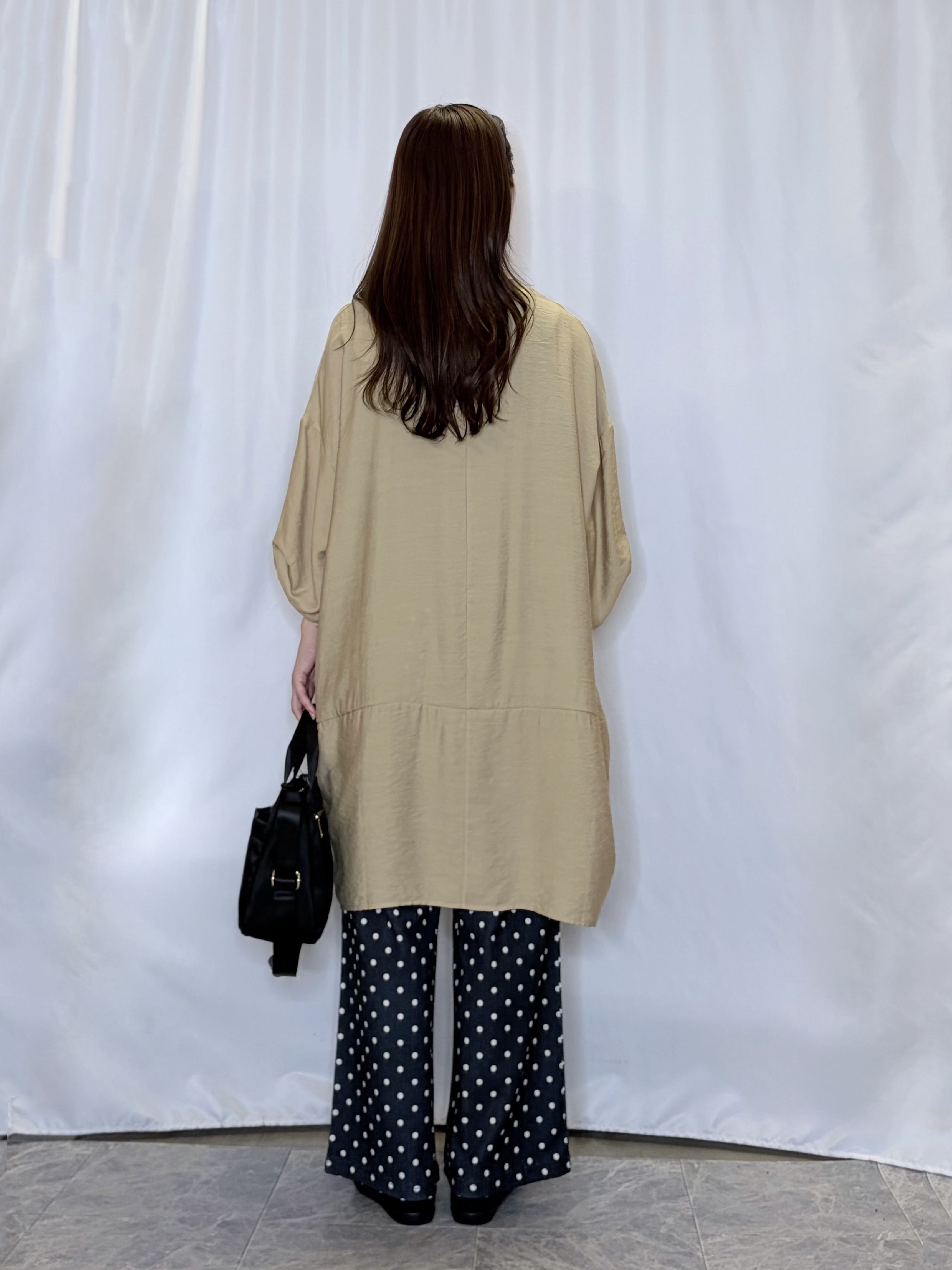 おうめさんの「SHOO･LA･RUE｜【ひんやり/S-LL/洗濯後しわになりにくい】体型カバーにも ゆるっとリラックスチュニック」を使ったコーディネート