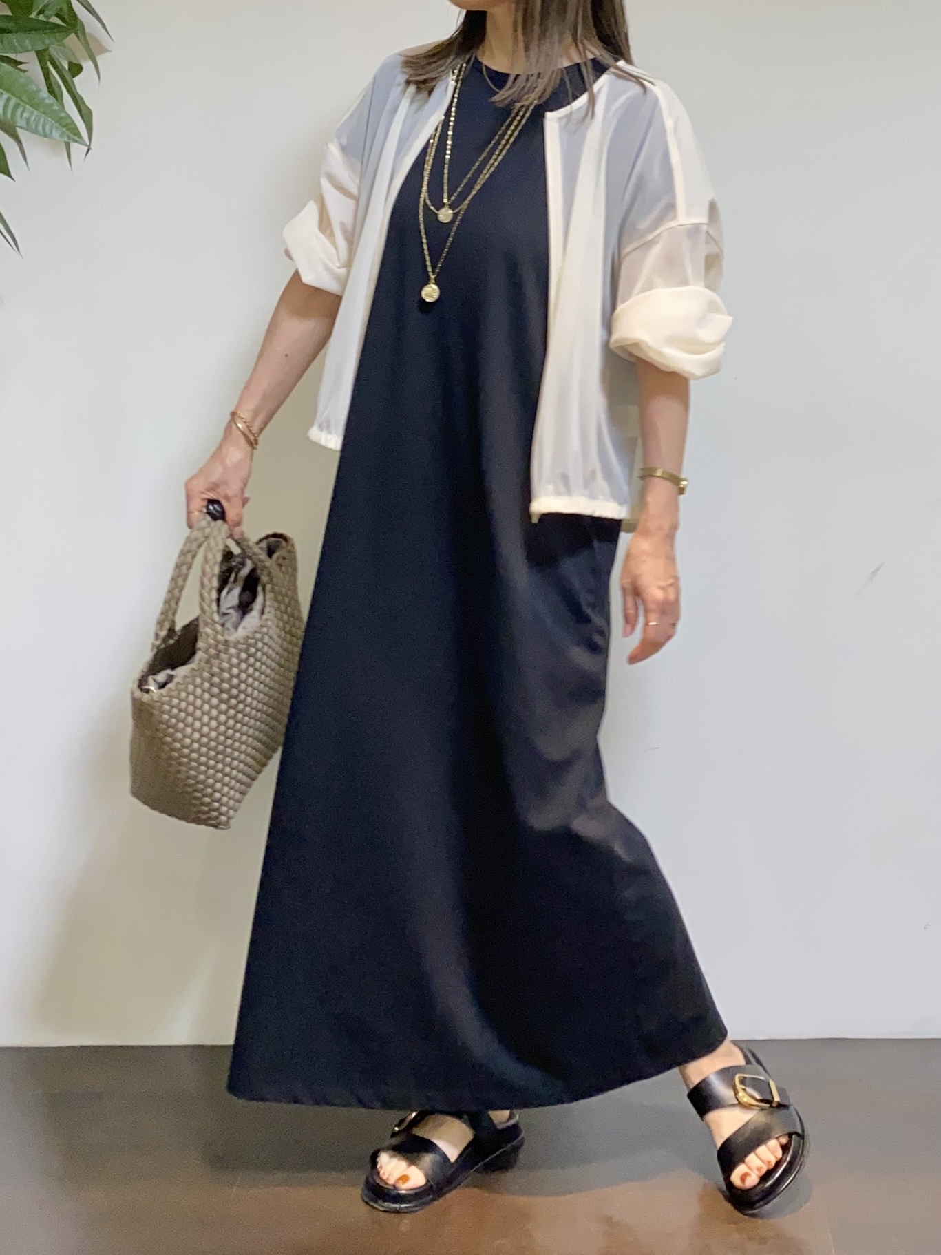 tomoさんの「UNTITLED｜トリコットシアーブラウス」を使ったコーディネート