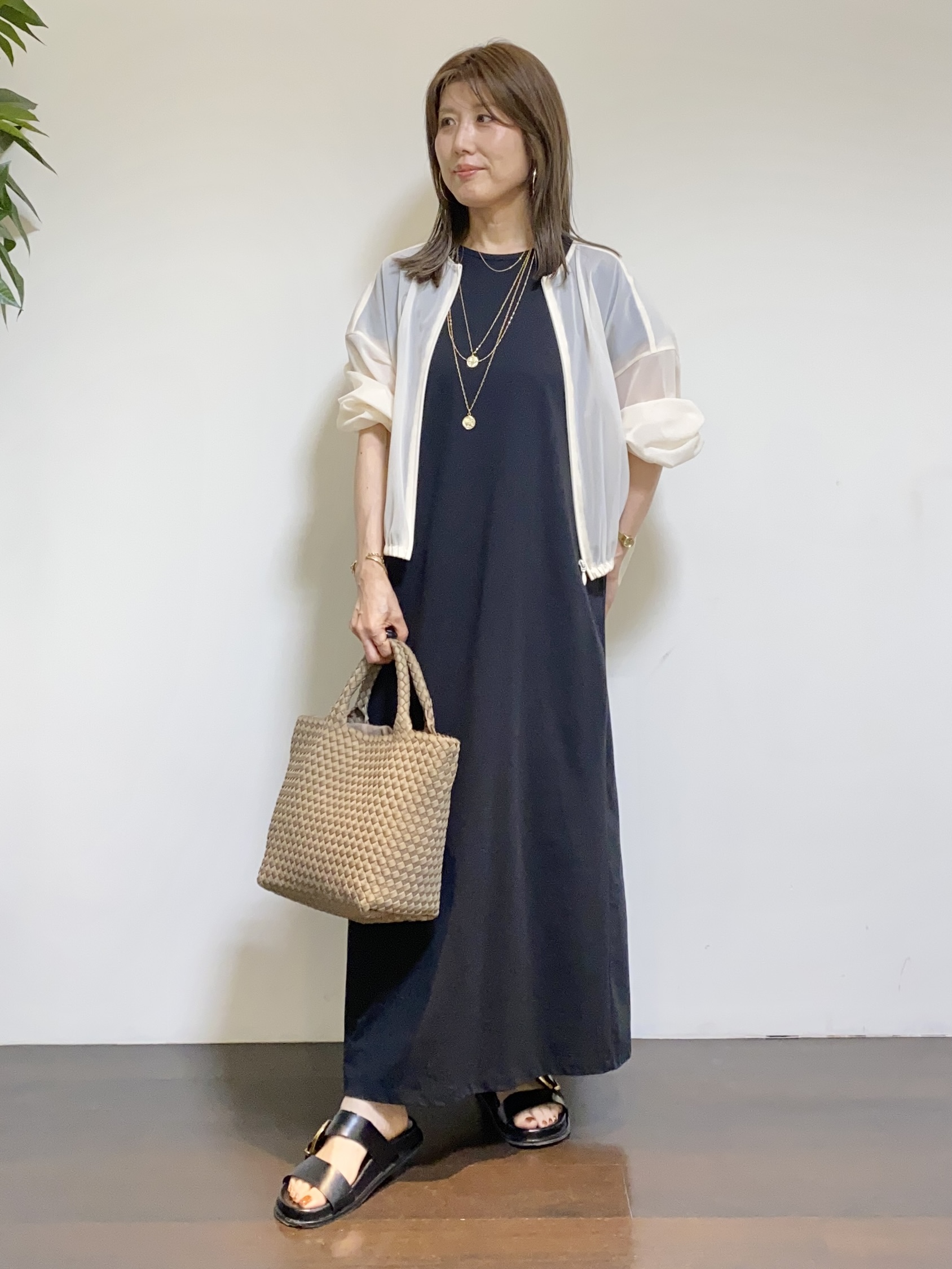 tomoさんの「UNTITLED｜トリコットシアーブラウス」を使ったコーディネート