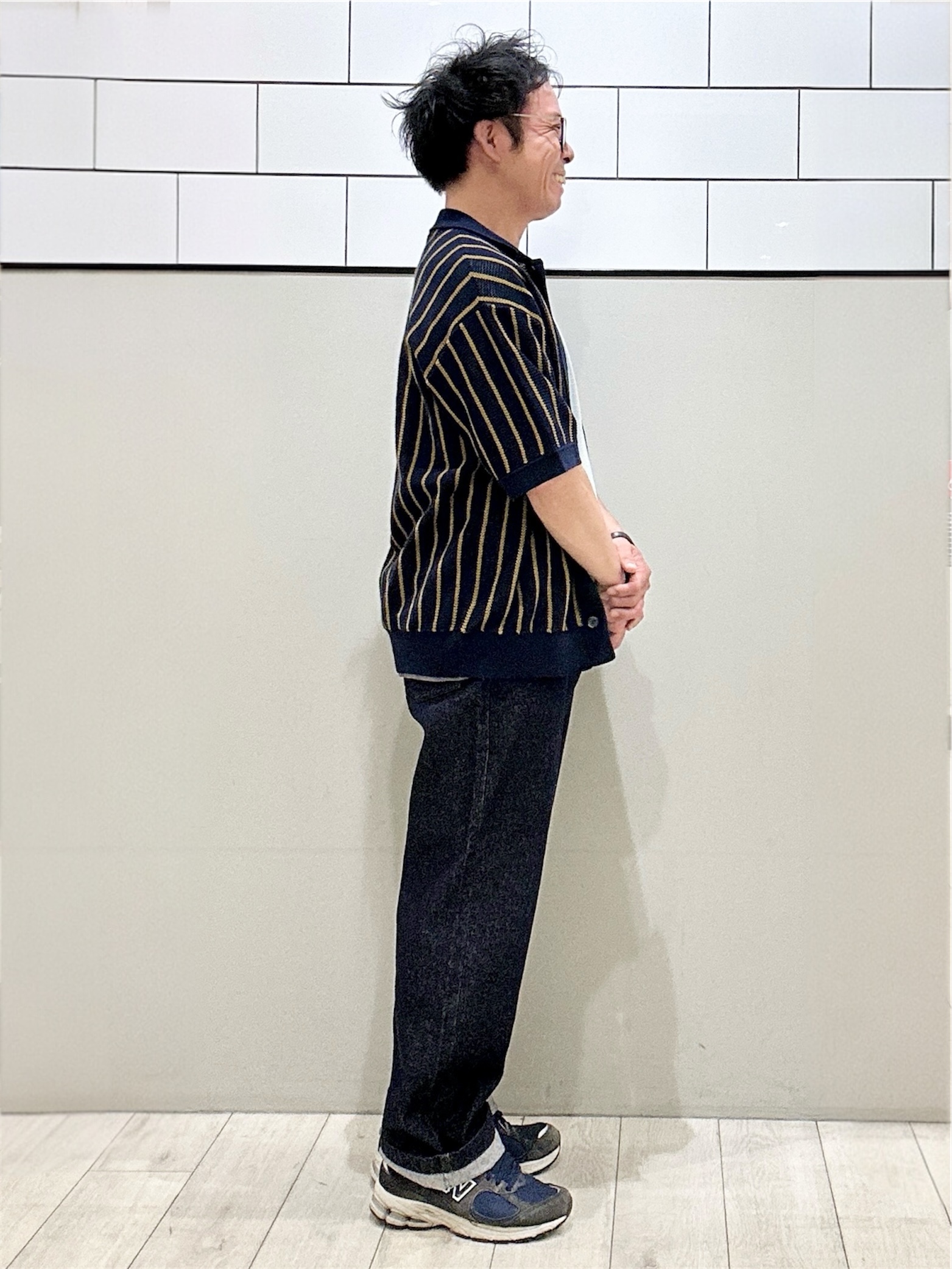 KENJI Iさんの「THE SHOP TK｜【マシンウォッシャブル】ニットストライプ半袖シャツ」を使ったコーディネート