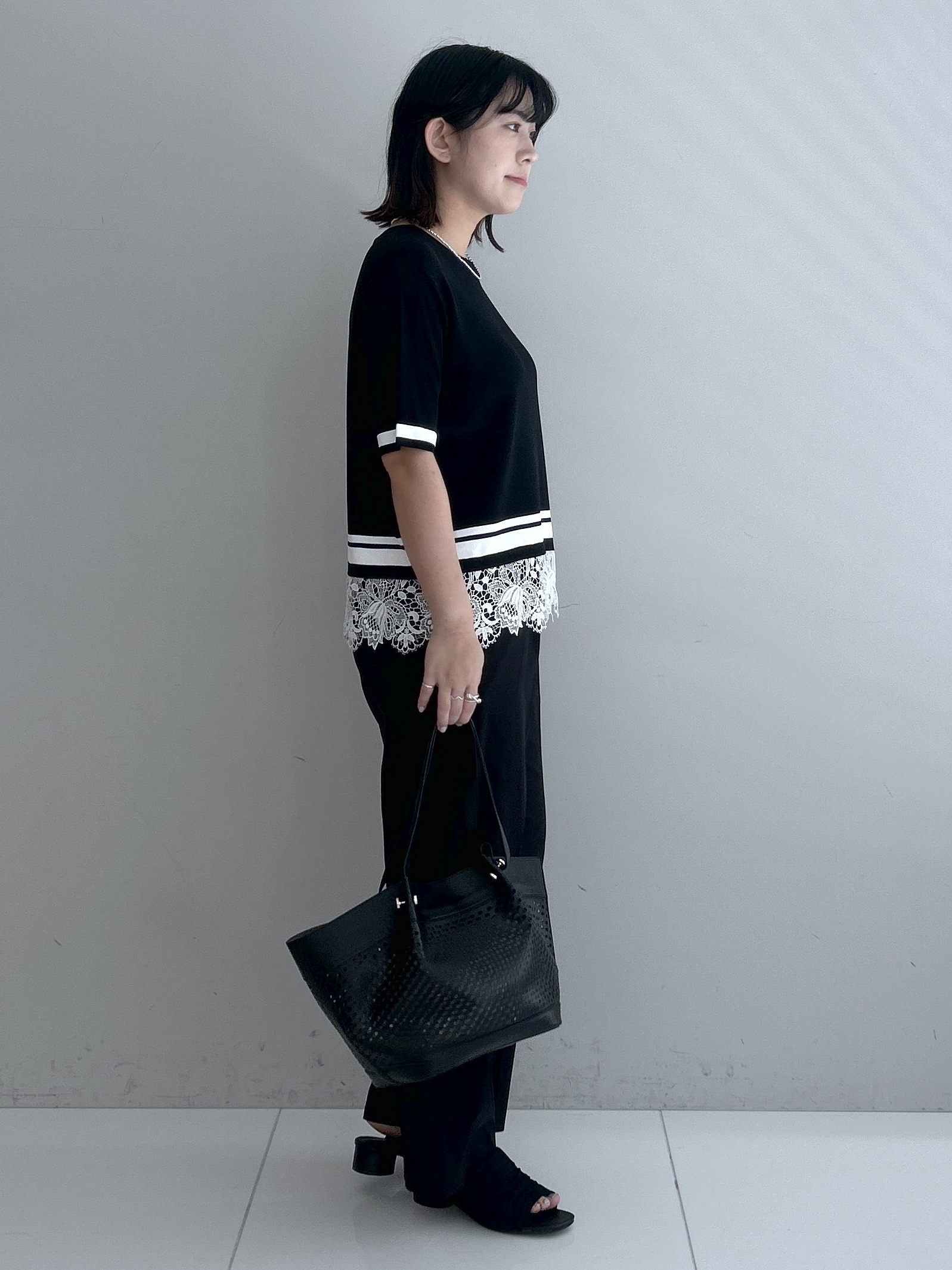 Hirokaさんの「grove｜【シリーズ累計36万枚／UVカット・ひんやり・洗濯機OK】やわらかドライタッチレースドッキングニット」を使ったコーディネート