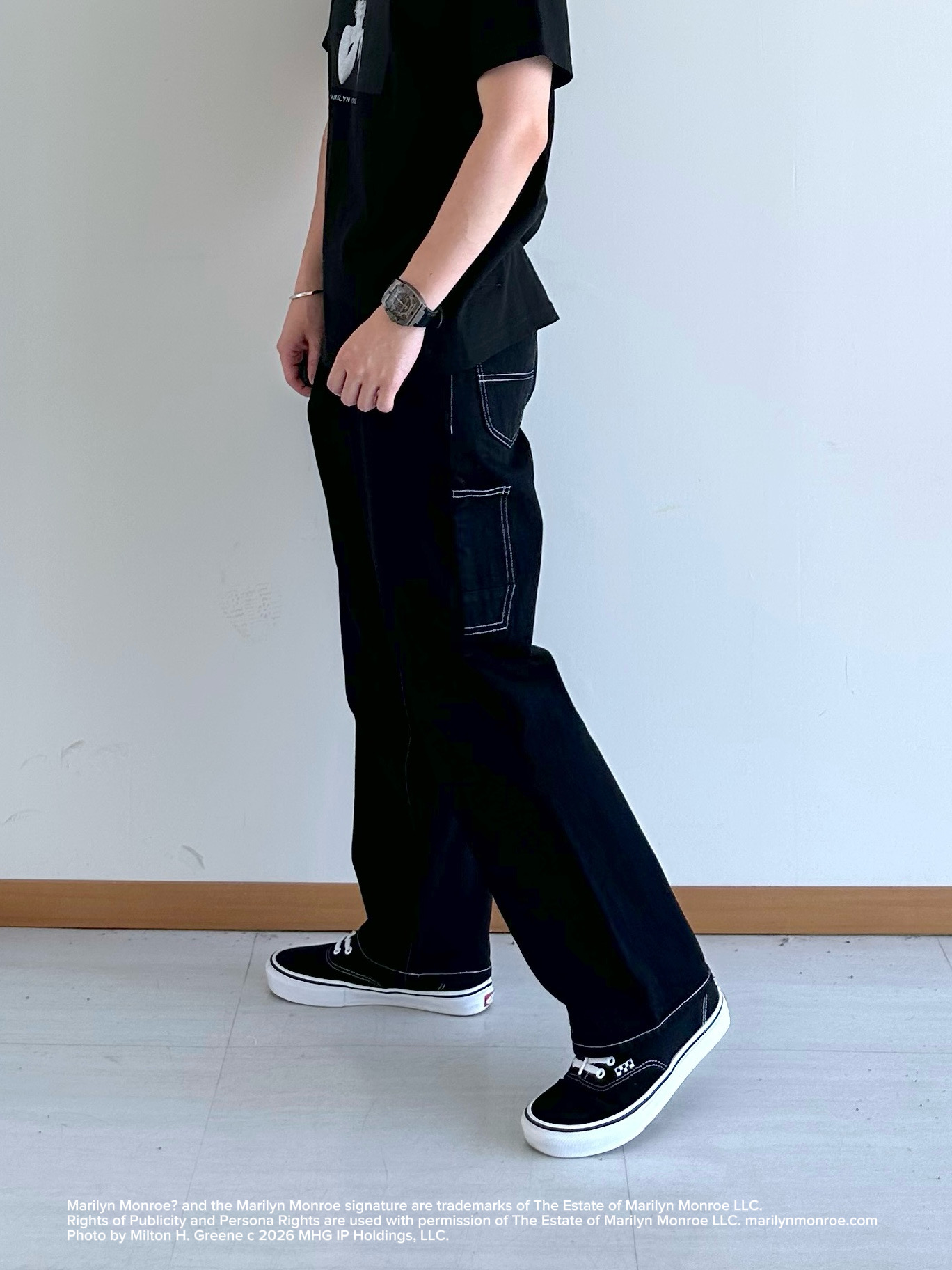 イッシーさんの「TAKEO KIKUCHI｜【別注】マリリン・モンロー/フォトTシャツ」を使ったコーディネート