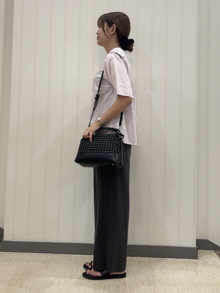 ちひさんの「INDIVI｜【褒められパンツ／洗える／ウエストゴム】ワイドタックパンツ」を使ったコーディネート