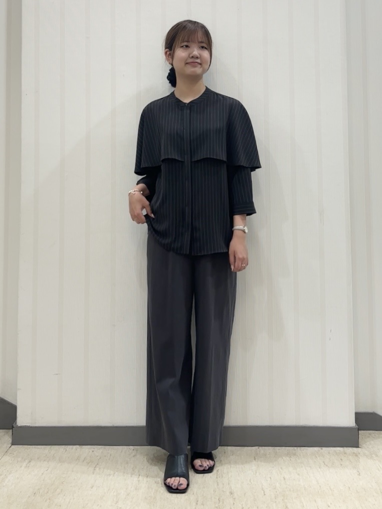 ちひさんの「INDIVI｜【褒められパンツ／洗える／ウエストゴム】ワイドタックパンツ」を使ったコーディネート