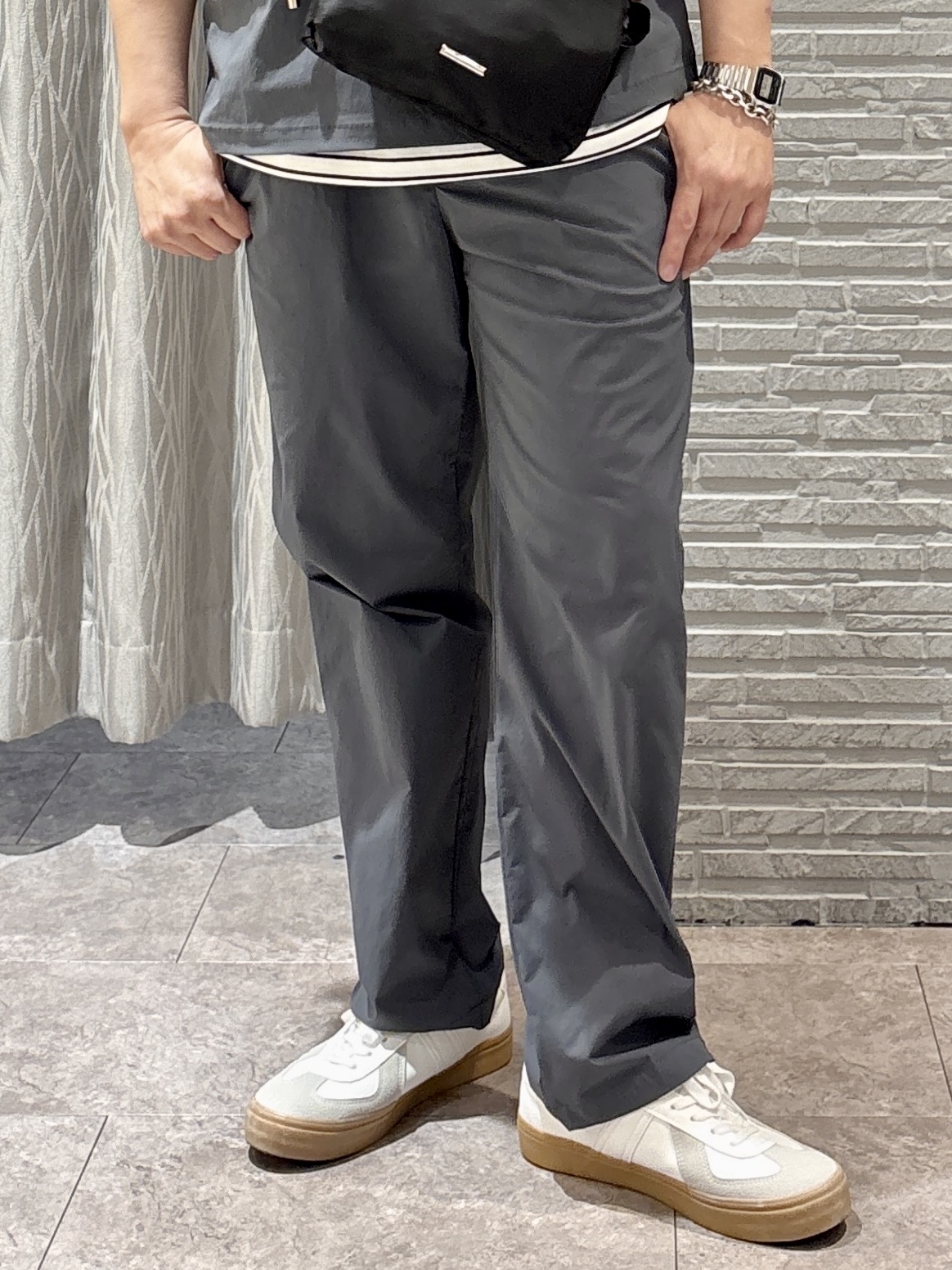 Pーyamaさんの「THE SHOP TK｜【接触冷感/洗濯機OK／セットアップ可】ナイロンストレッチ半袖Tシャツ」を使ったコーディネート