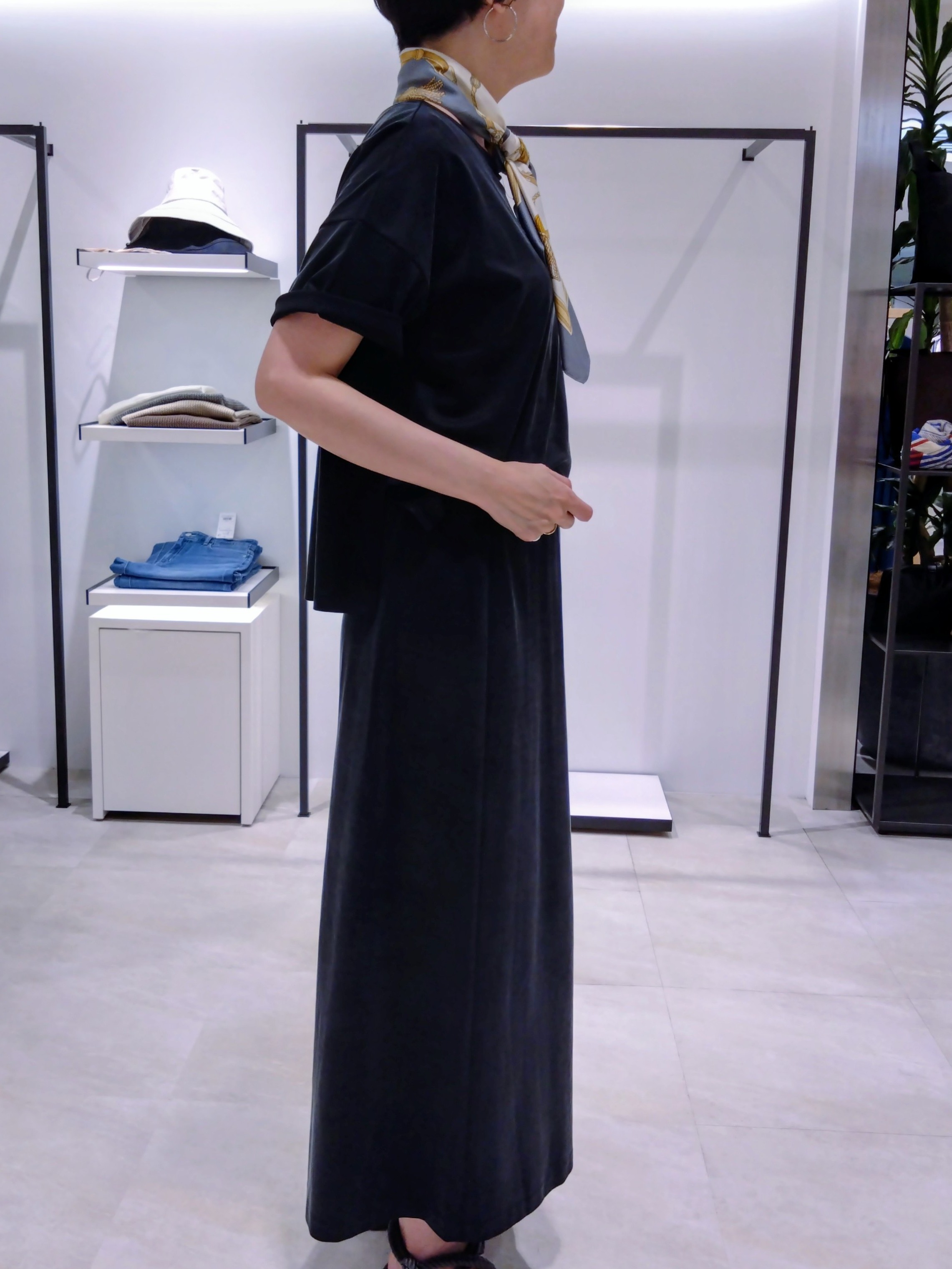 まちこさんの「UNTITLED｜【セットアップ可/接触冷感】ヴィンテージライクプルオーバー」を使ったコーディネート