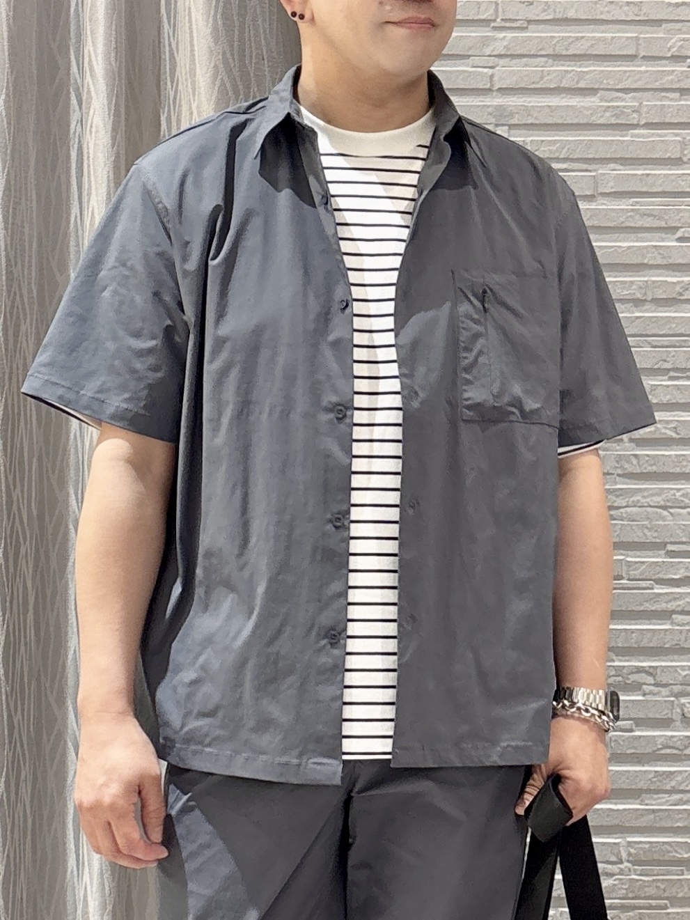 Pーyamaさんの「THE SHOP TK｜【接触冷感/洗濯機OK/セットアップ可】ナイロンストレッチ半袖シャツ」を使ったコーディネート