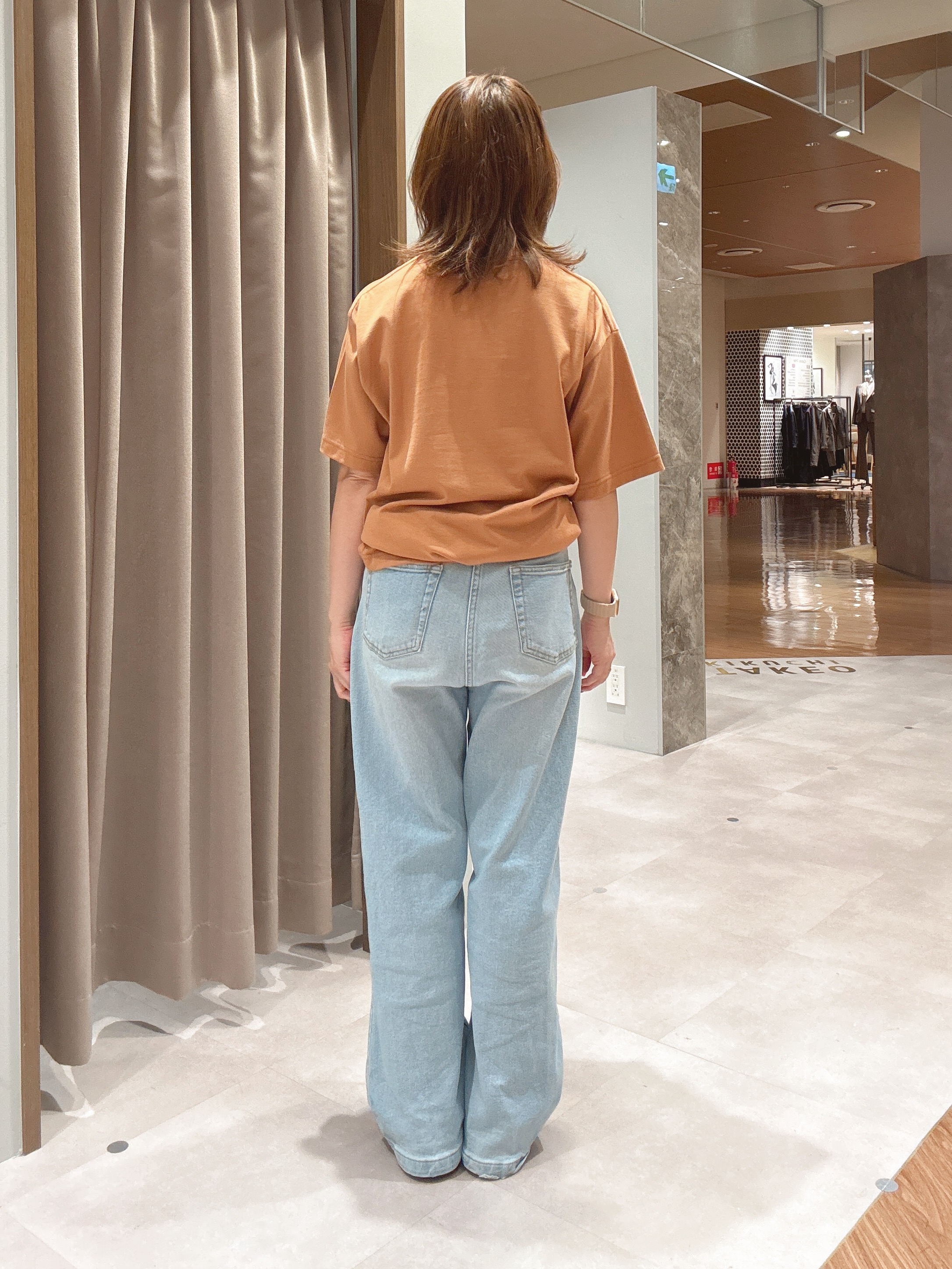hanechanさんの「TAKEO KIKUCHI｜ポートレートアートＴシャツ」を使ったコーディネート