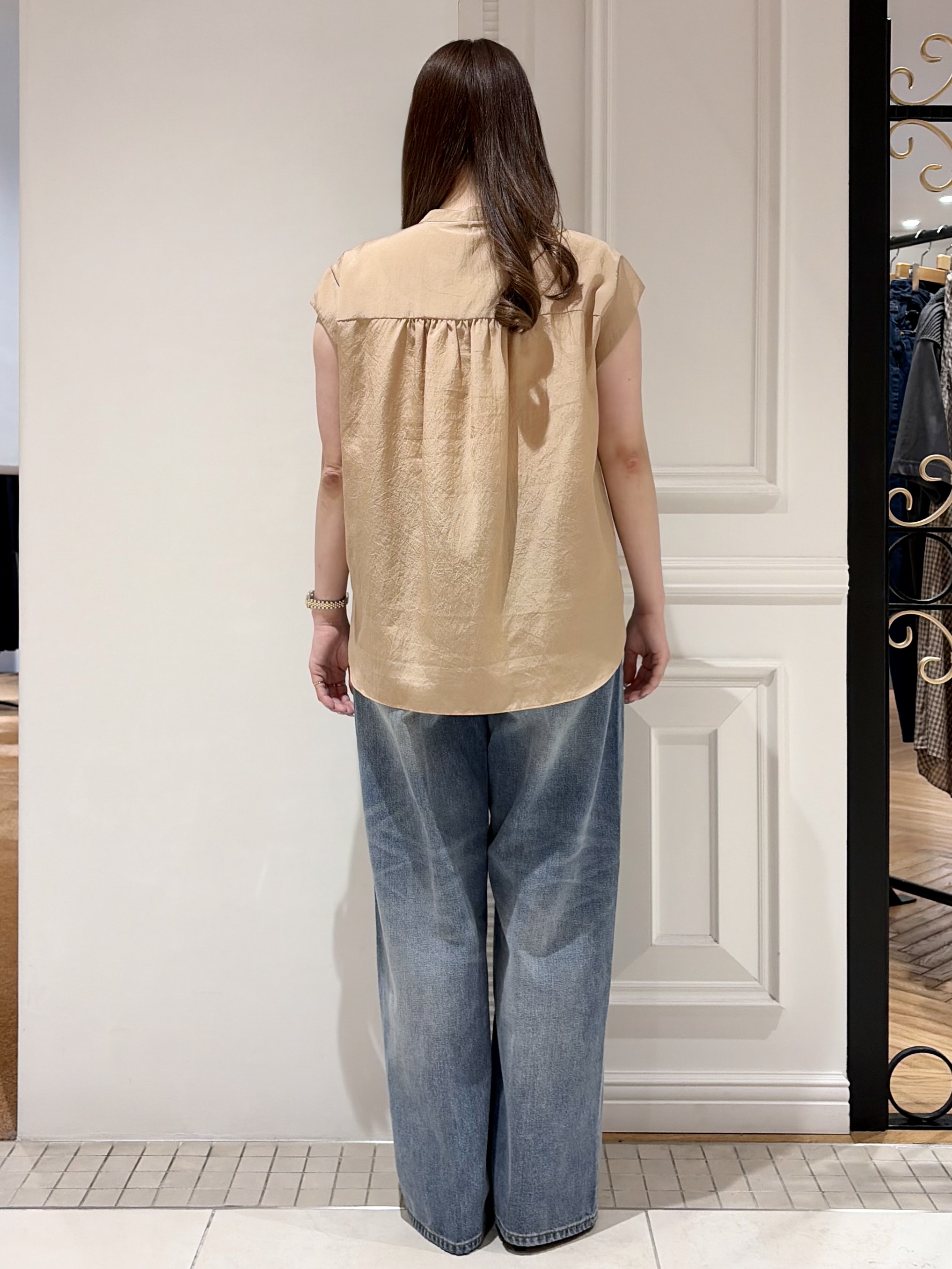minowaさんの「DRESSTERIOR｜フレンチスリーブ　フリルブラウス」を使ったコーディネート