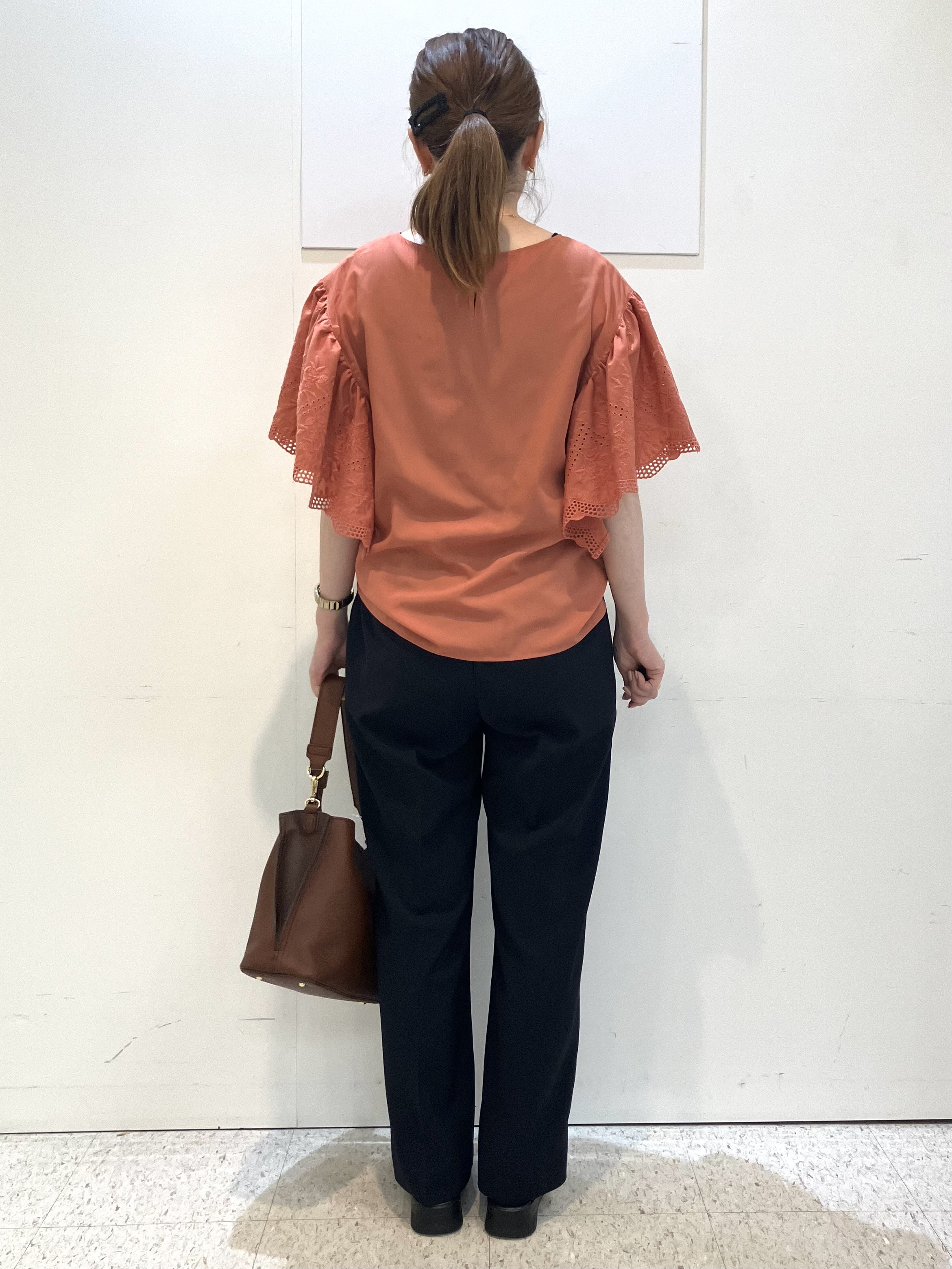 kozuさんの「Reflect｜【通勤◎】スカラップレーススリーブ ブラウス」を使ったコーディネート