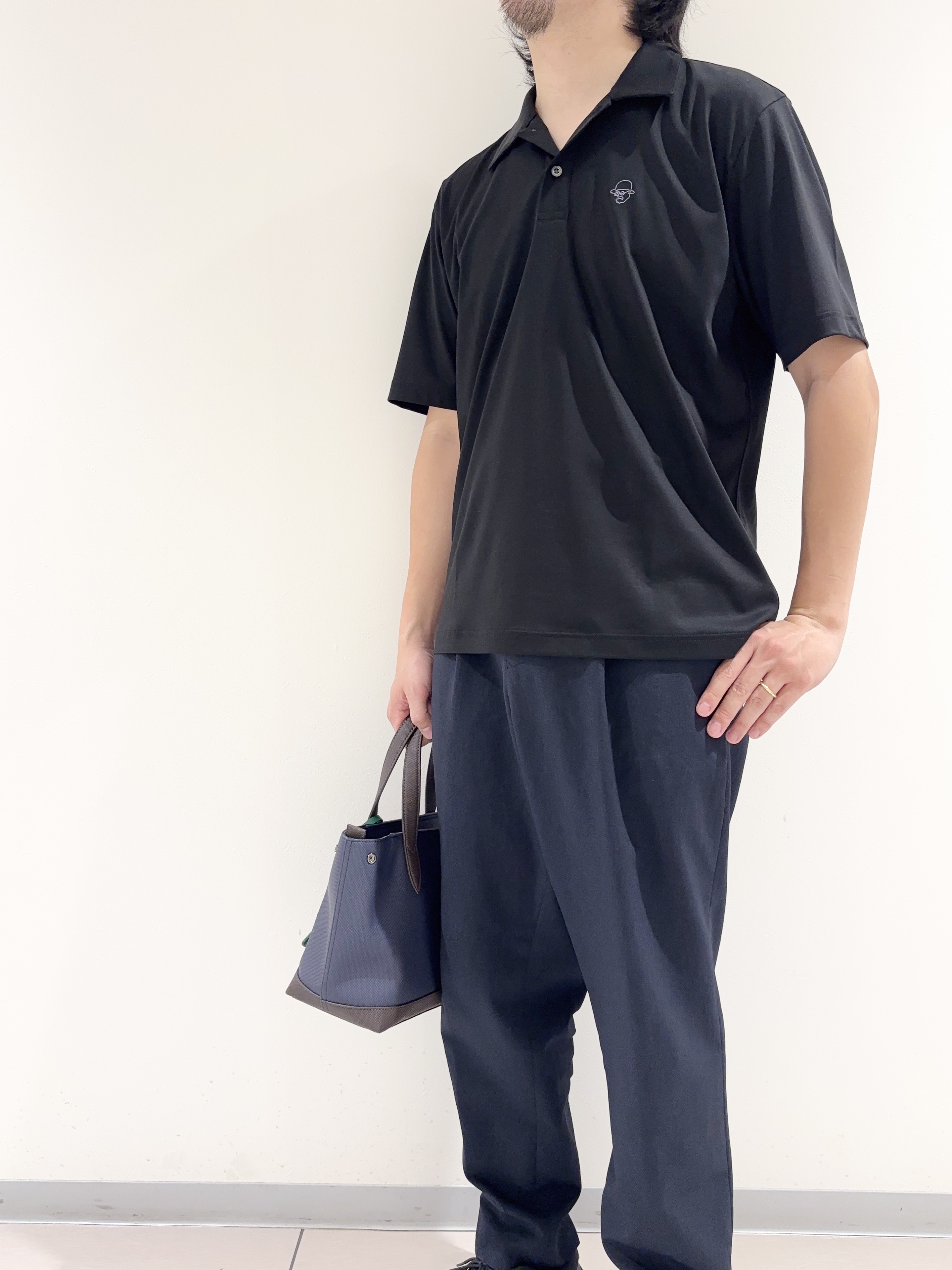 及川さんの「TAKEO KIKUCHI｜【接触冷感】アイスクリアコットン ワンポイント ポロシャツ」を使ったコーディネート