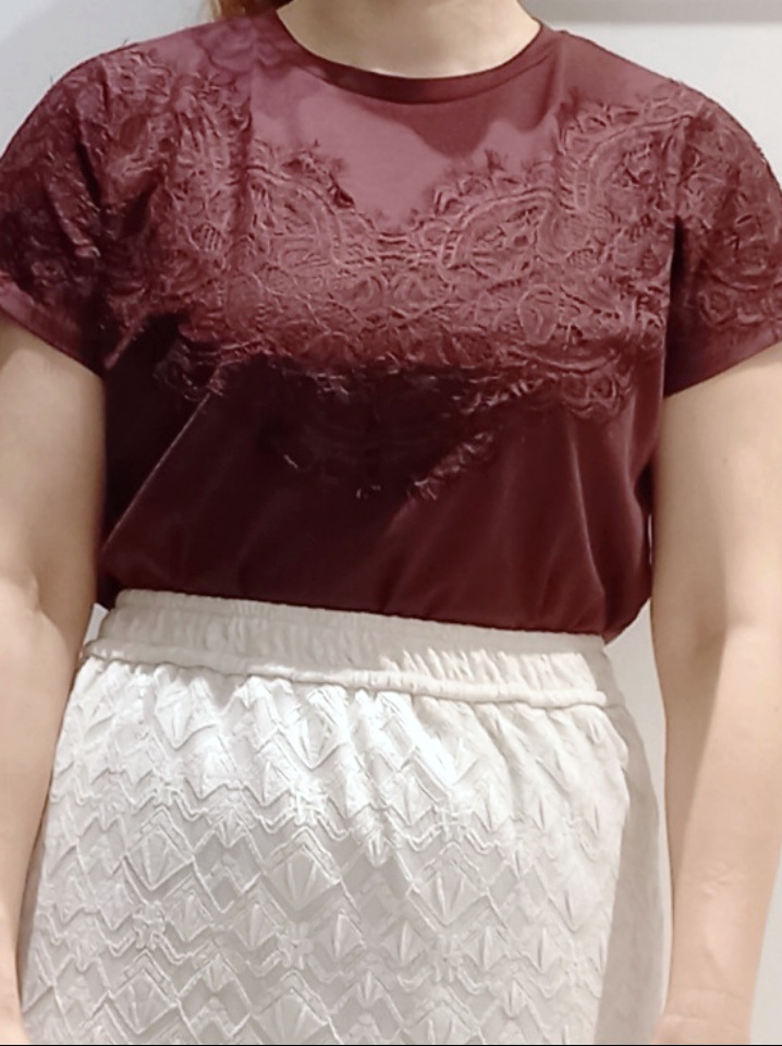 miiさんの「grove｜【持続冷感/SET UP可】ひんやりポンチシリーズ／フロントレースドルマンカットソー」を使ったコーディネート