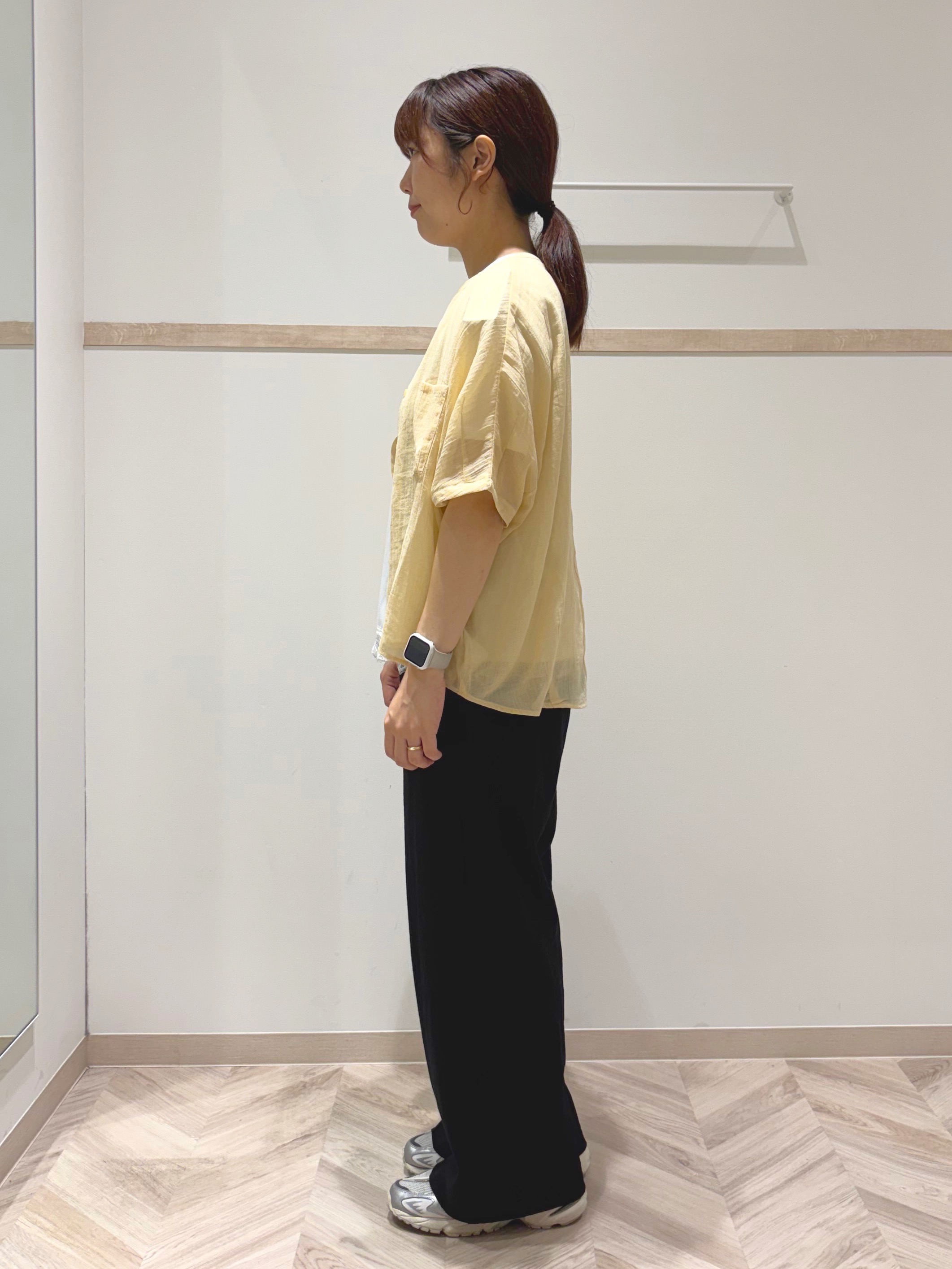 donpiさんの「SHOO･LA･RUE｜【洗濯機可/選べる6色】程よいシアー感が涼し気 ゆったりワッシャードルマンブラウス」を使ったコーディネート