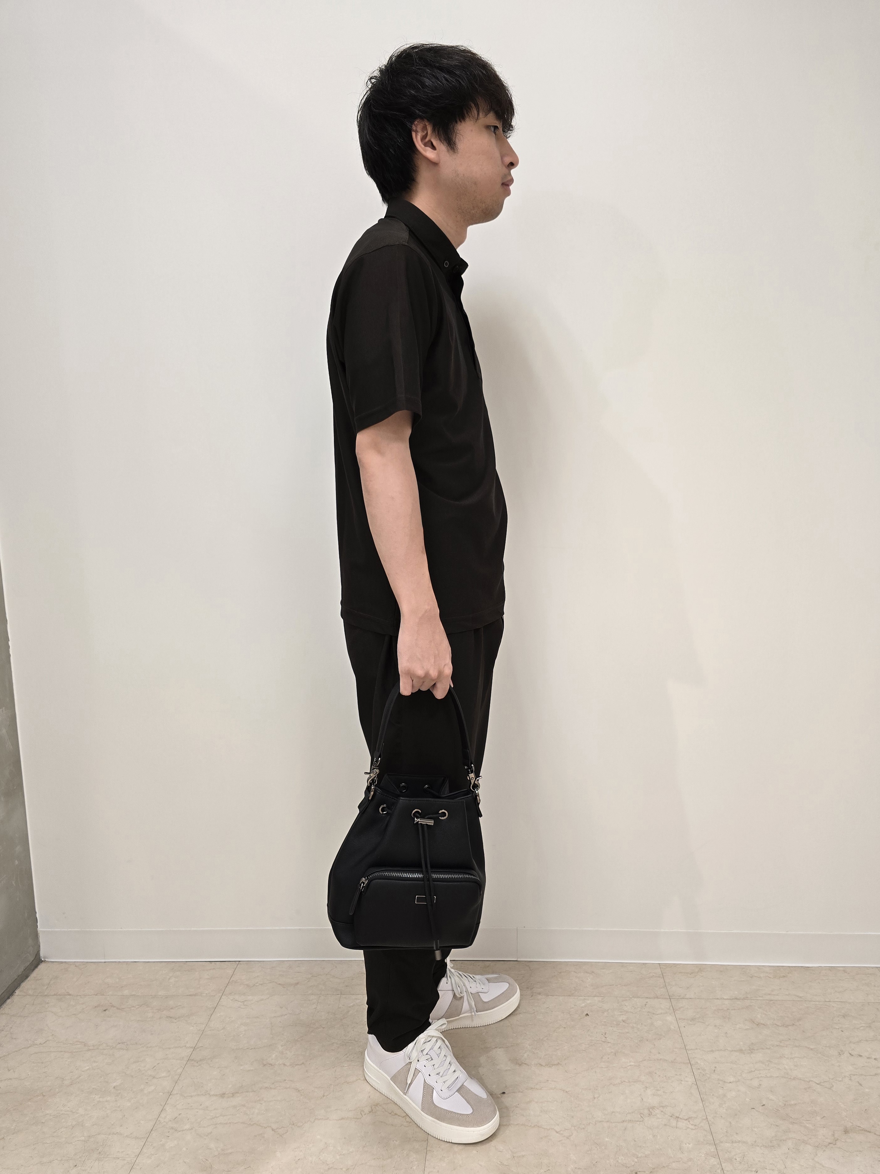白木駆さんの「TAKEO KIKUCHI｜【通気性】AIR TOOL ポロシャツ」を使ったコーディネート
