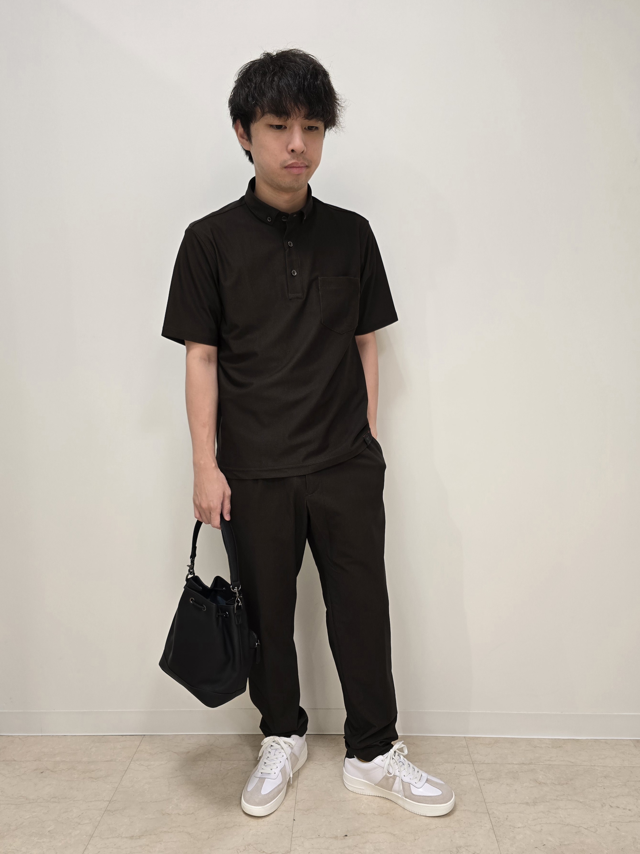 白木駆さんの「TAKEO KIKUCHI｜【通気性】AIR TOOL ポロシャツ」を使ったコーディネート