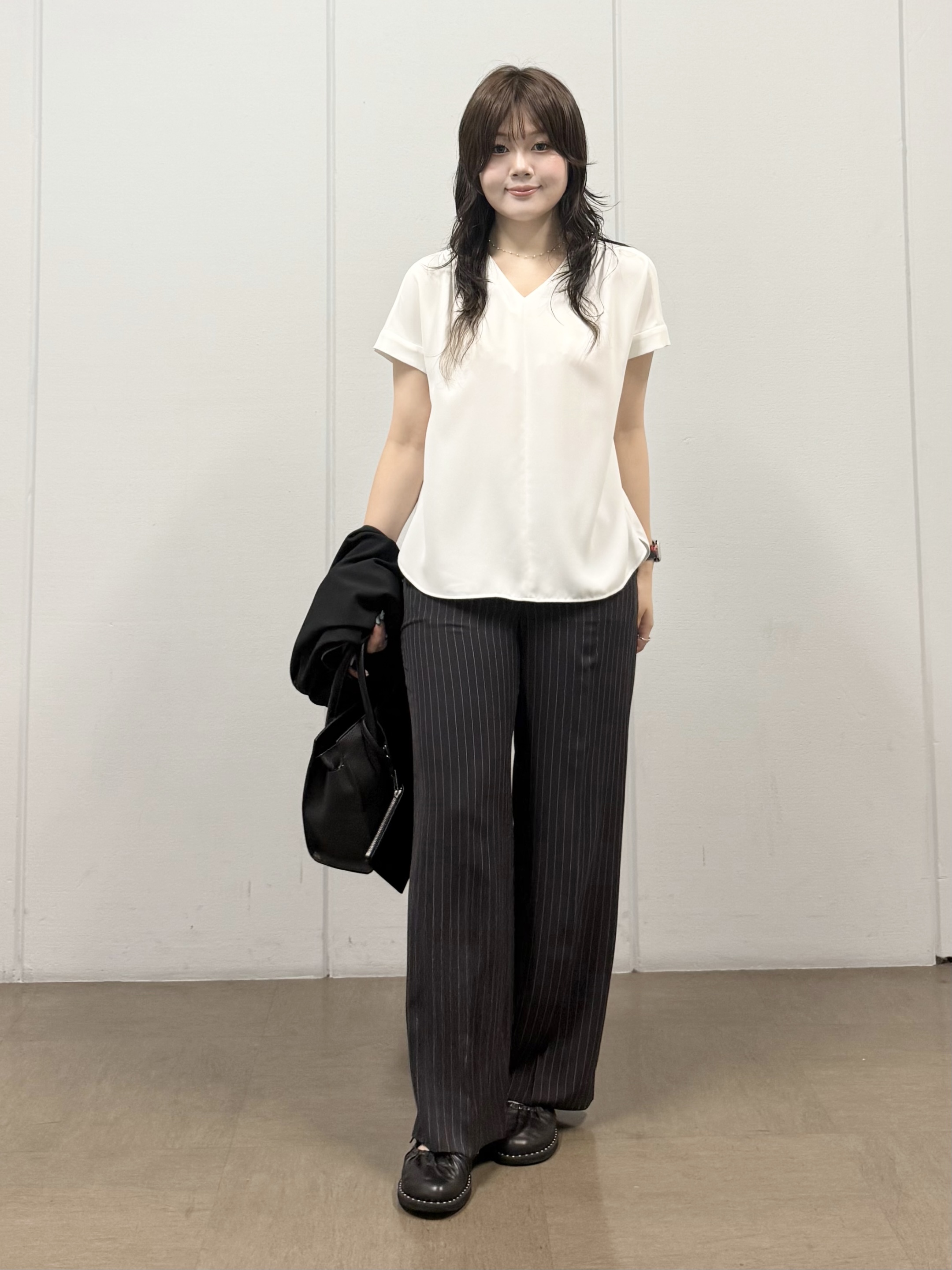 mizukiさんの「INDIVI｜【夏羽織り/着る日傘】ドルマンフォルムブルゾン」を使ったコーディネート