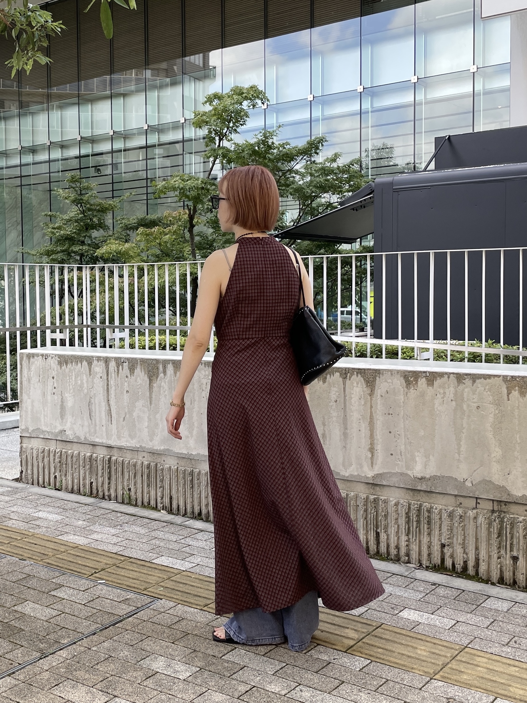 mikuさんの「INDIVI｜サイドギャザー ワイドデニム」を使ったコーディネート