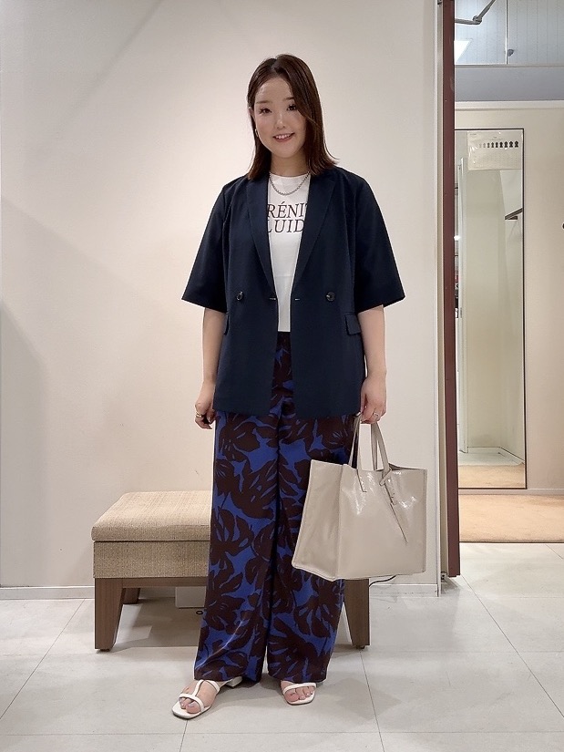 YUIさんの「UNTITLED｜【セットアップ可/UVカット/通気性】エアリークール半袖ジャケット」を使ったコーディネート