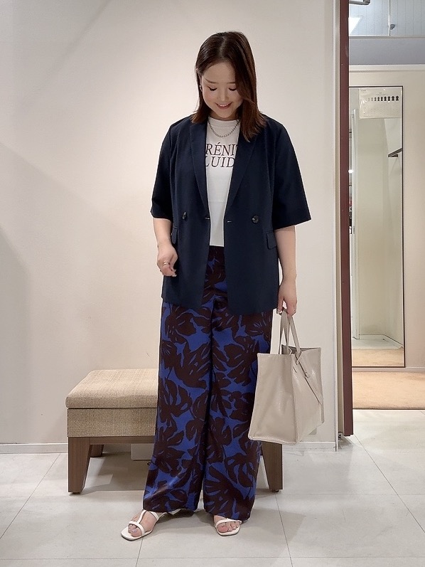 YUIさんの「UNTITLED｜【セットアップ可/UVカット/通気性】エアリークール半袖ジャケット」を使ったコーディネート