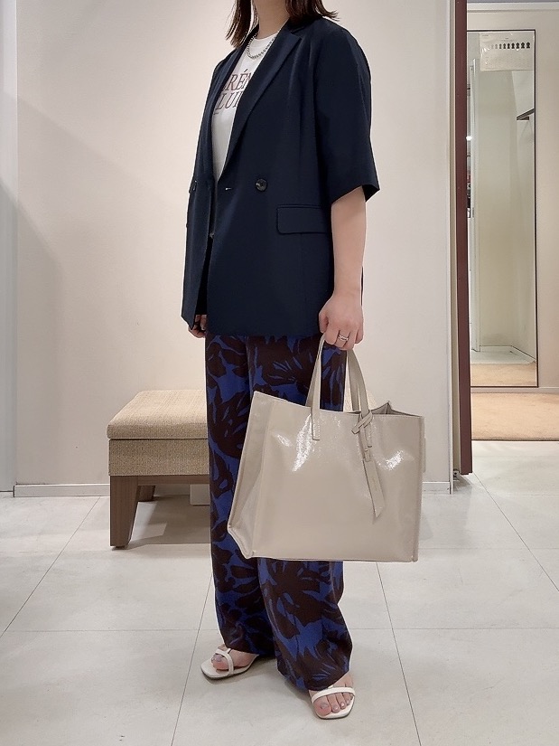 YUIさんの「UNTITLED｜【セットアップ可/UVカット/通気性】エアリークール半袖ジャケット」を使ったコーディネート